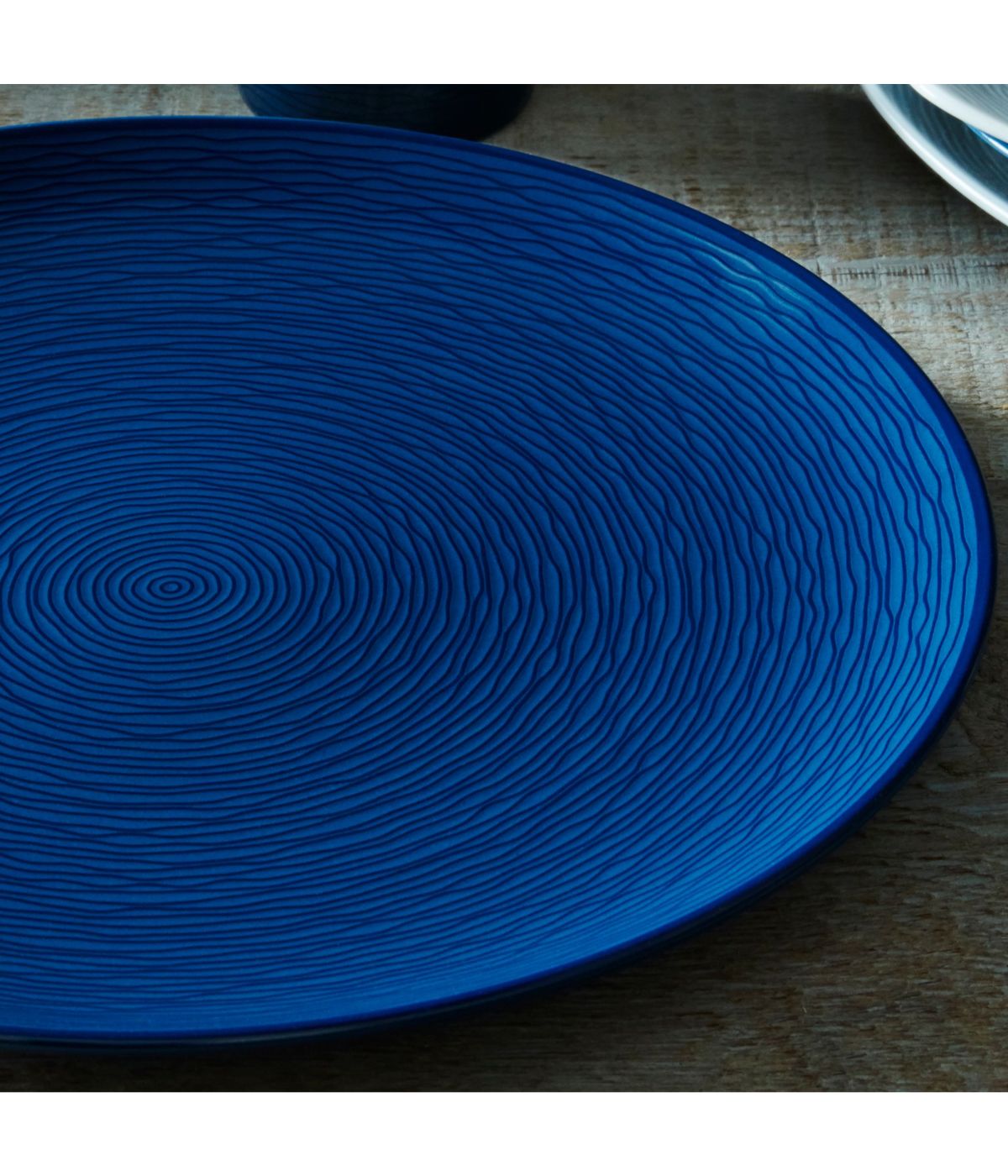  Noritake Colorscapes Swirl Round Platter - Navy - Bonton