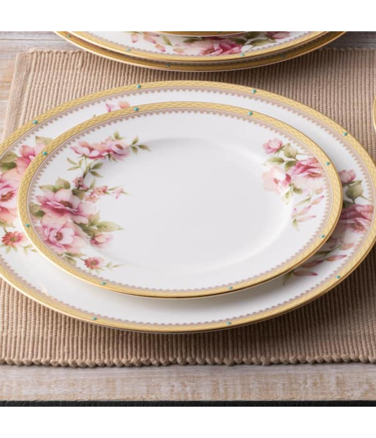  Noritake Hertford Set of 4 Salad Plates - Pink - Bonton