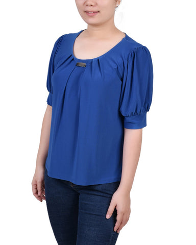 Short Sleeve Balloon Sleeve Top With Hardware