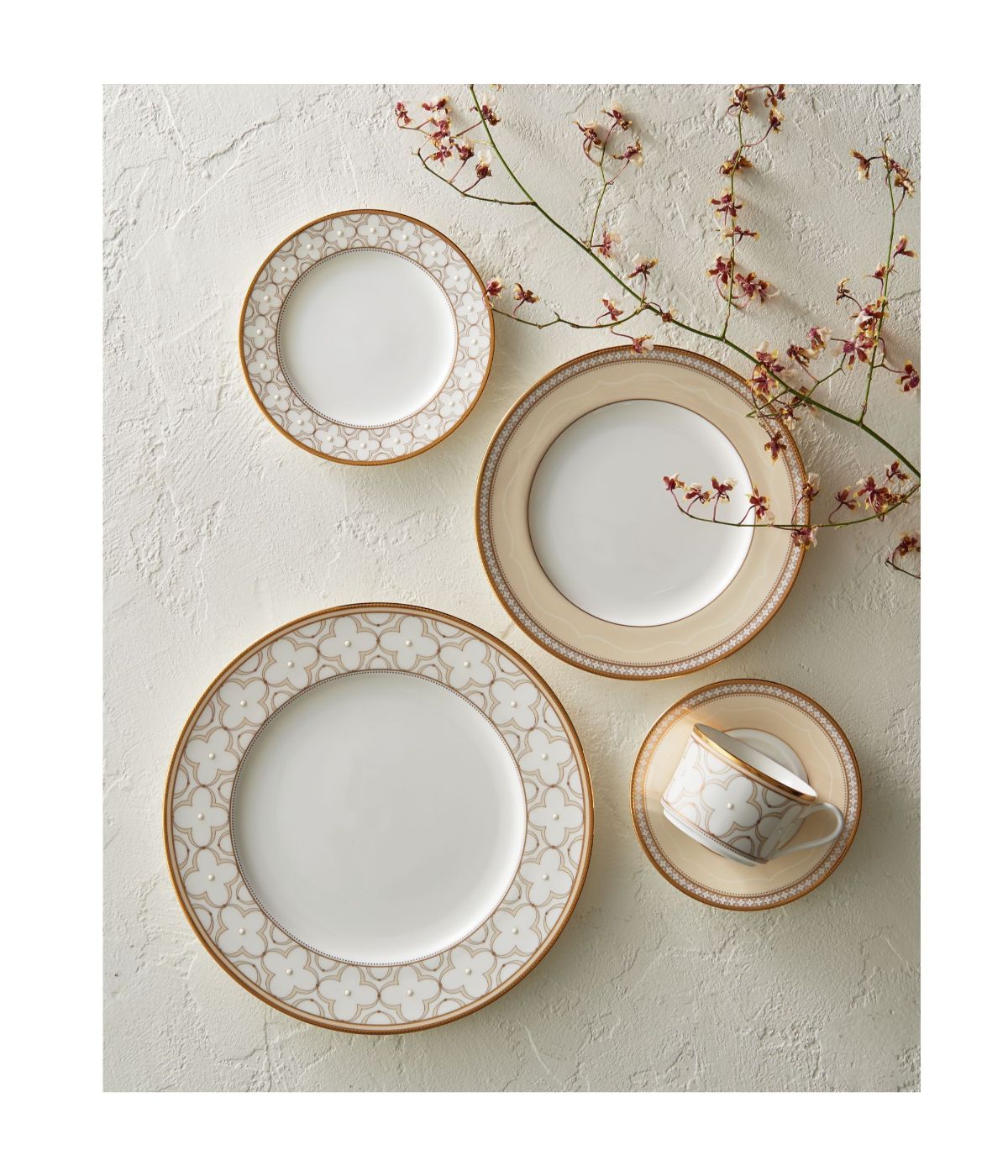  Noritake Trefolio Gold 5 Piece Place Setting - White - Bonton