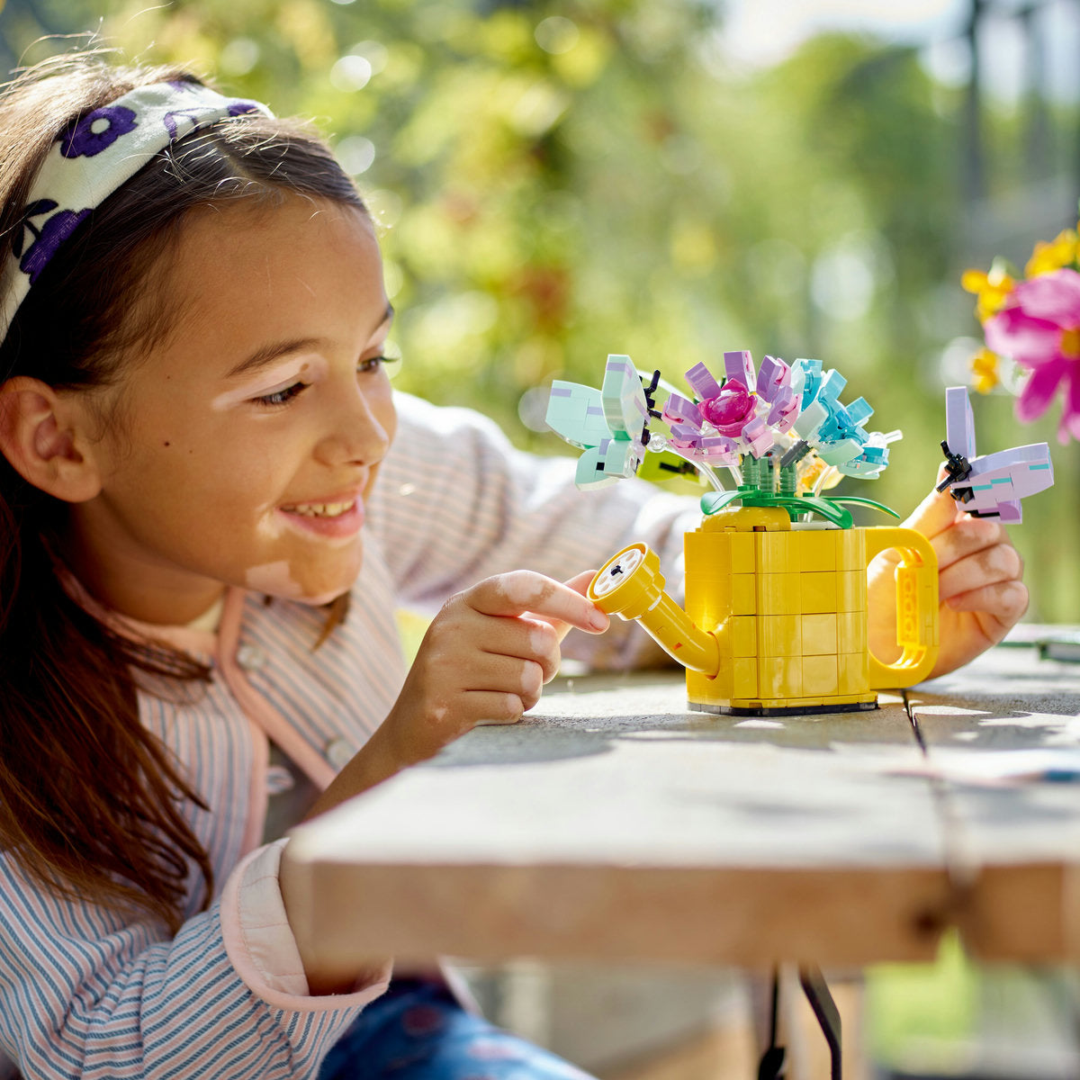  LEGO LEGO® Creator Flowers in Watering Can 3in1 Toy 31149 - Nature and Animals - Bonton