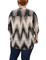 Plus Size 3/4 Roll Tab Sleeve Y Neck Top