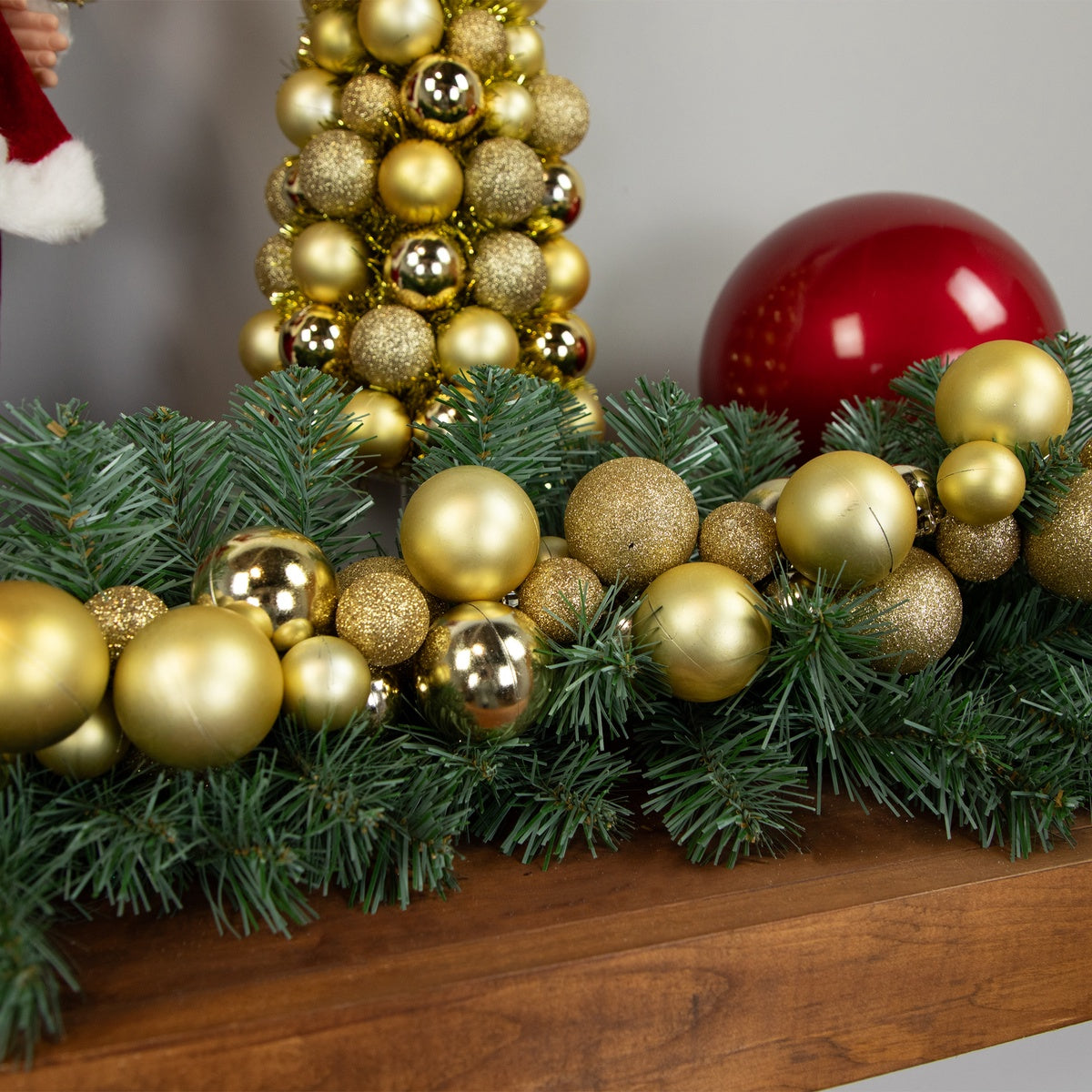  Northlight Shatterproof 3-Finish Christmas Ball Garland - 6' X 3.5