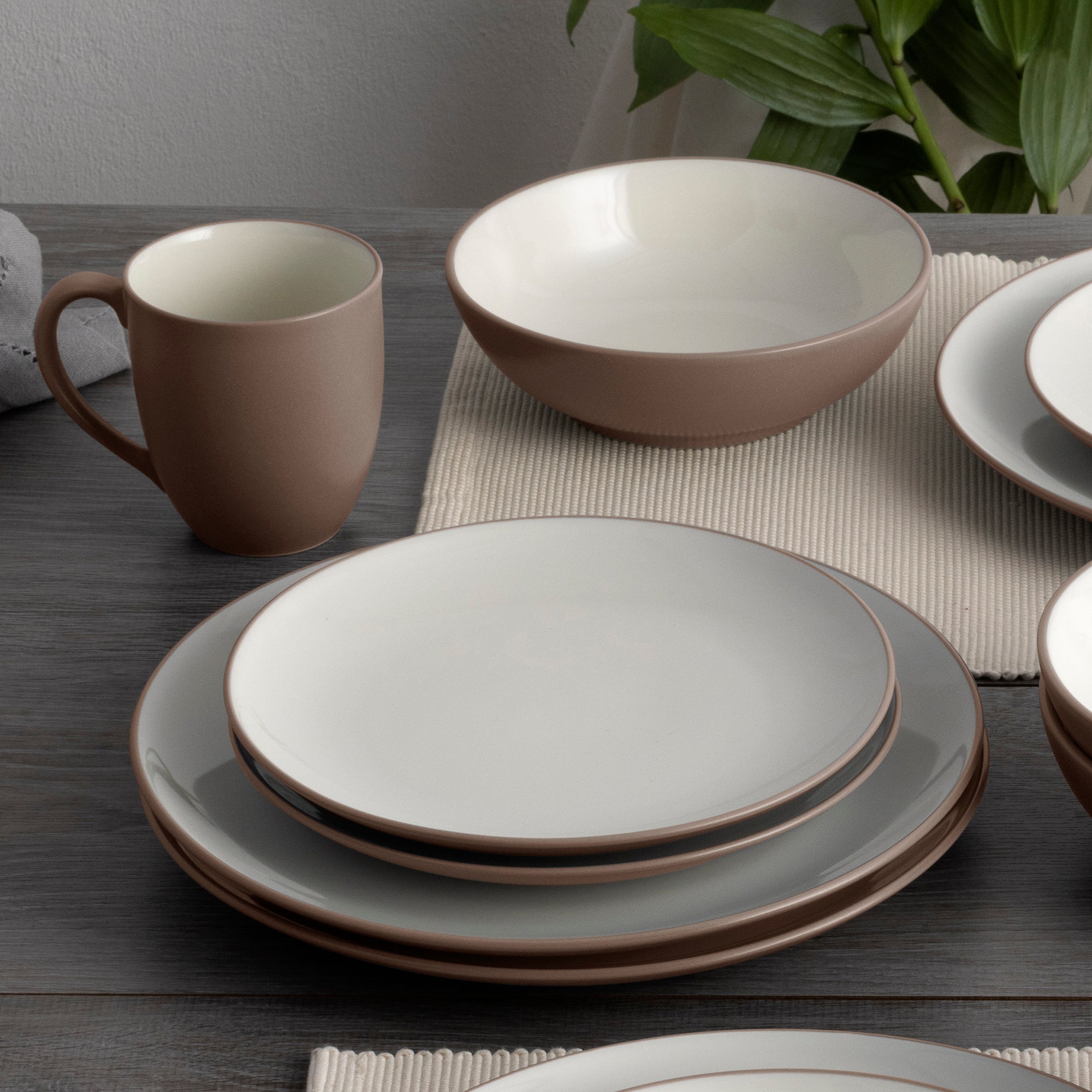  Noritake Colorwave 16-Piece Coupe Dinnerware Set, Service for 4 - Clay - Bonton