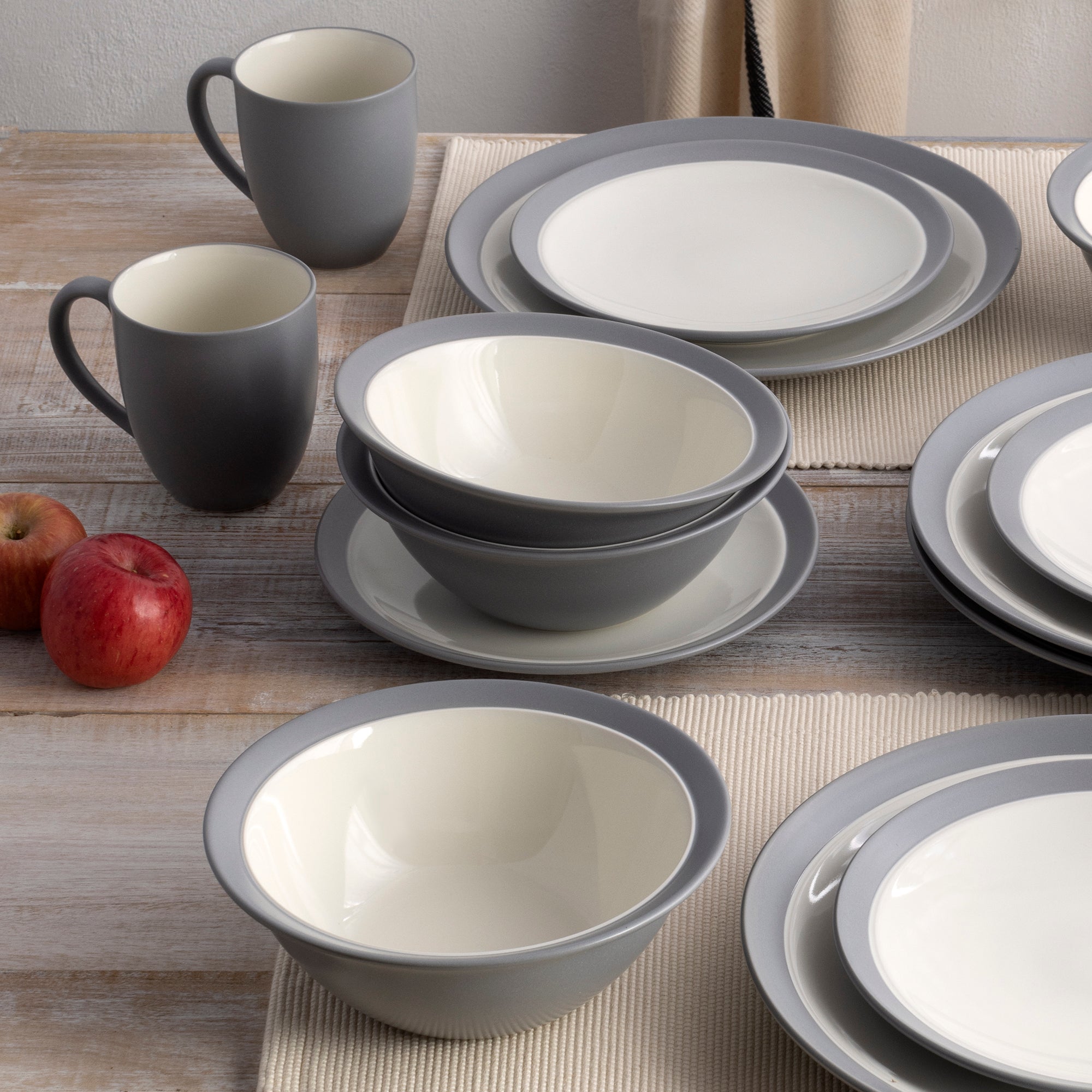  Noritake Colorwave 16-Piece Curve Dinnerware Set, Service for 4 - Slate - Bonton