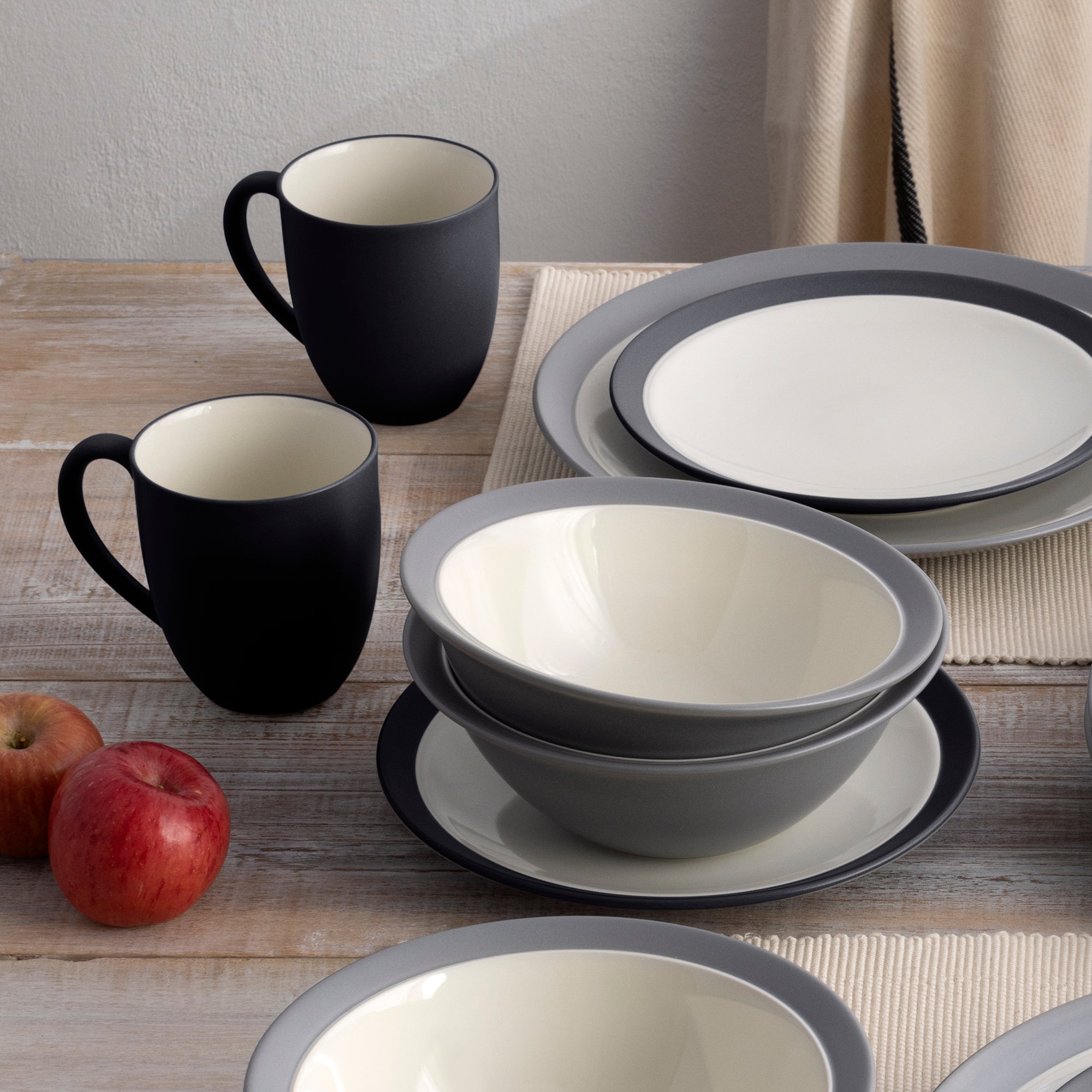  Noritake Colorwave 16-Piece Curve Dinnerware Set, Service for 4 - Slate/Graphite - Bonton