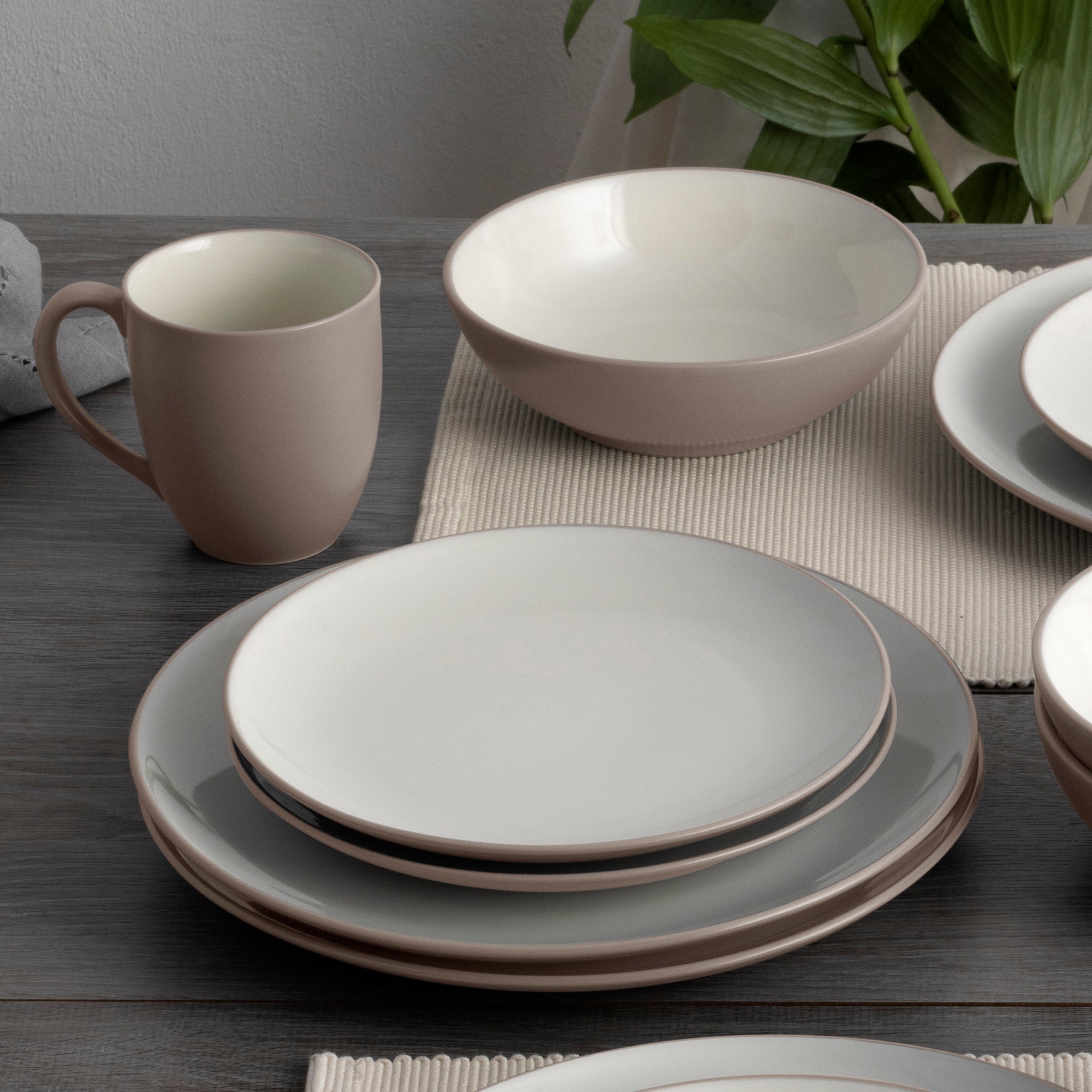  Noritake Colorwave 16-Piece Coupe Dinnerware Set, Service for 4 - Sand - Bonton