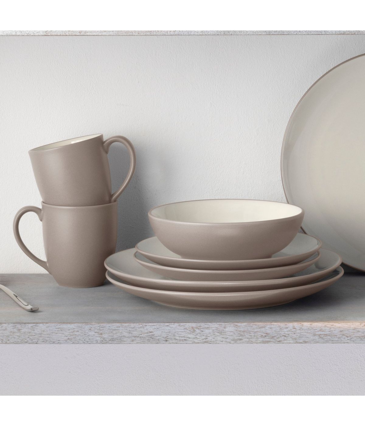  Noritake Colorwave 4 Piece Coupe Place Setting - Sand - Bonton