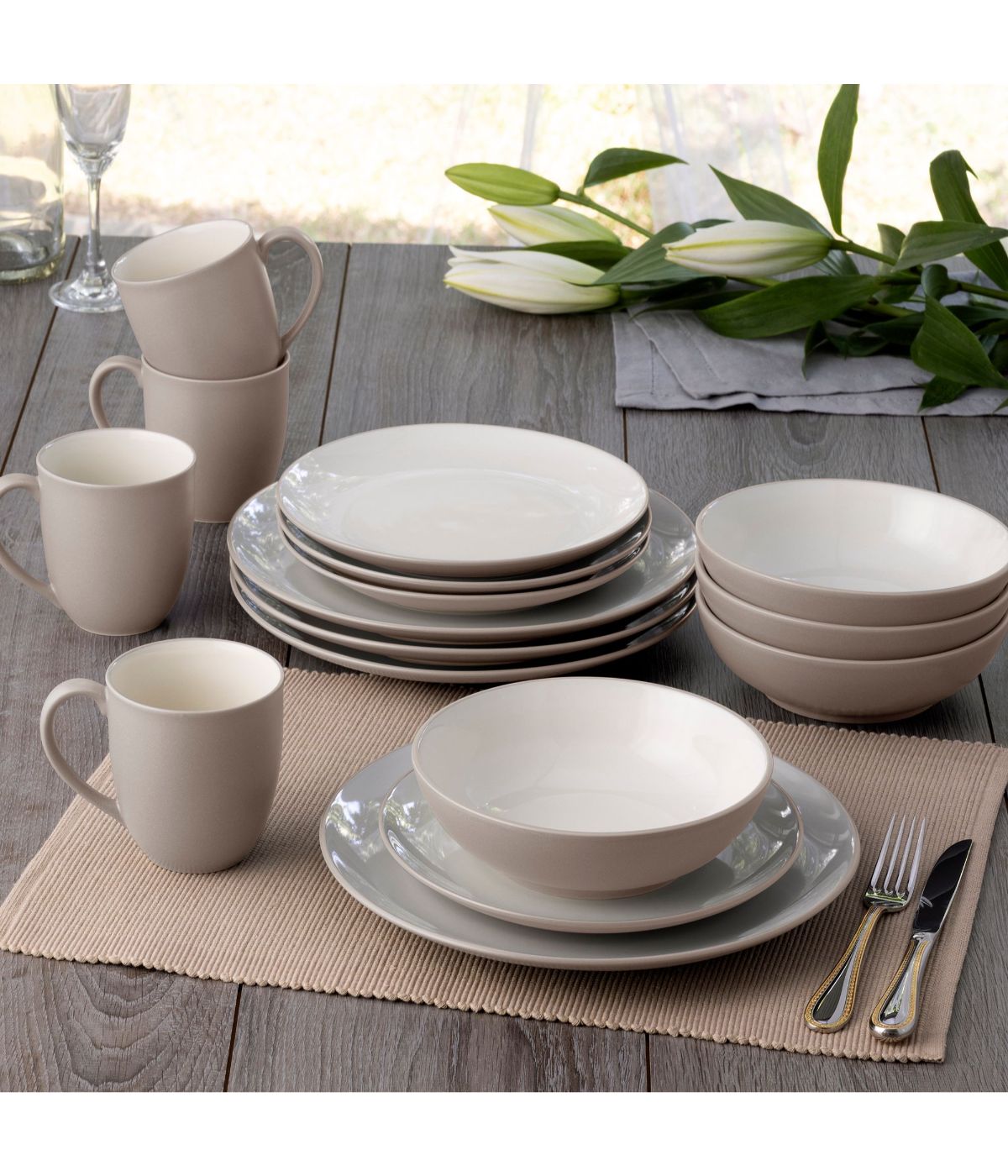  Noritake Colorwave 4 Piece Coupe Place Setting - Sand - Bonton