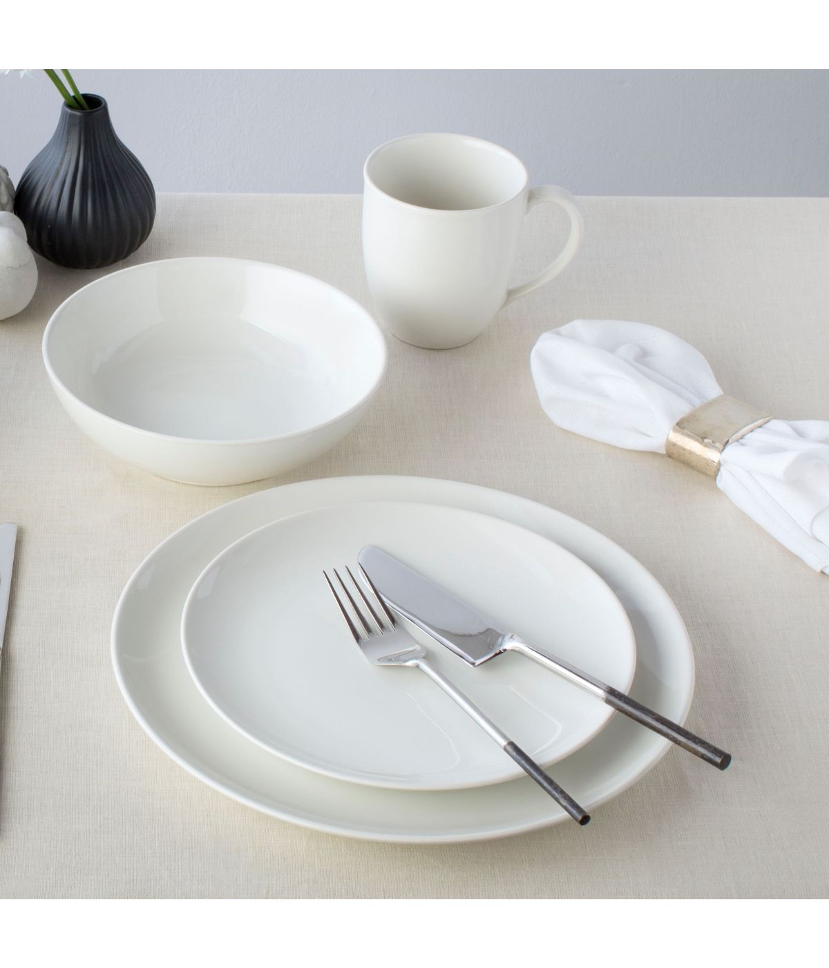  Noritake Colorwave 4 Piece Coupe Place Setting - Naked - Bonton