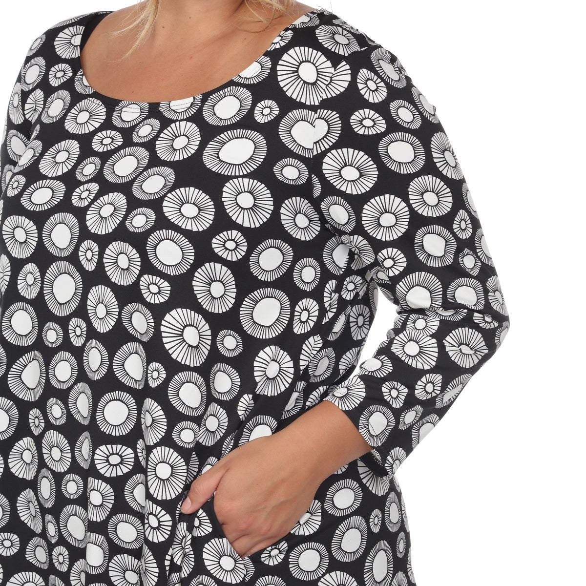  White Mark Plus Size Printed Geometric Circle Tunic Top - 1X - Bonton