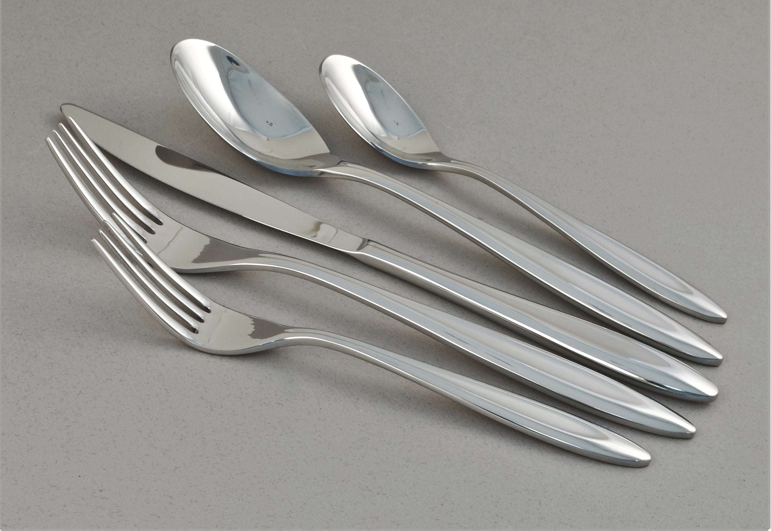  Ginkgo Fontur Flatware 20 Piece Set - Mirror Stainless - Bonton