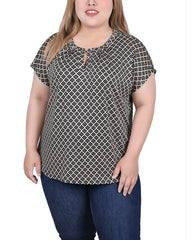 Plus Size Extended Sleeve Top With Grommets