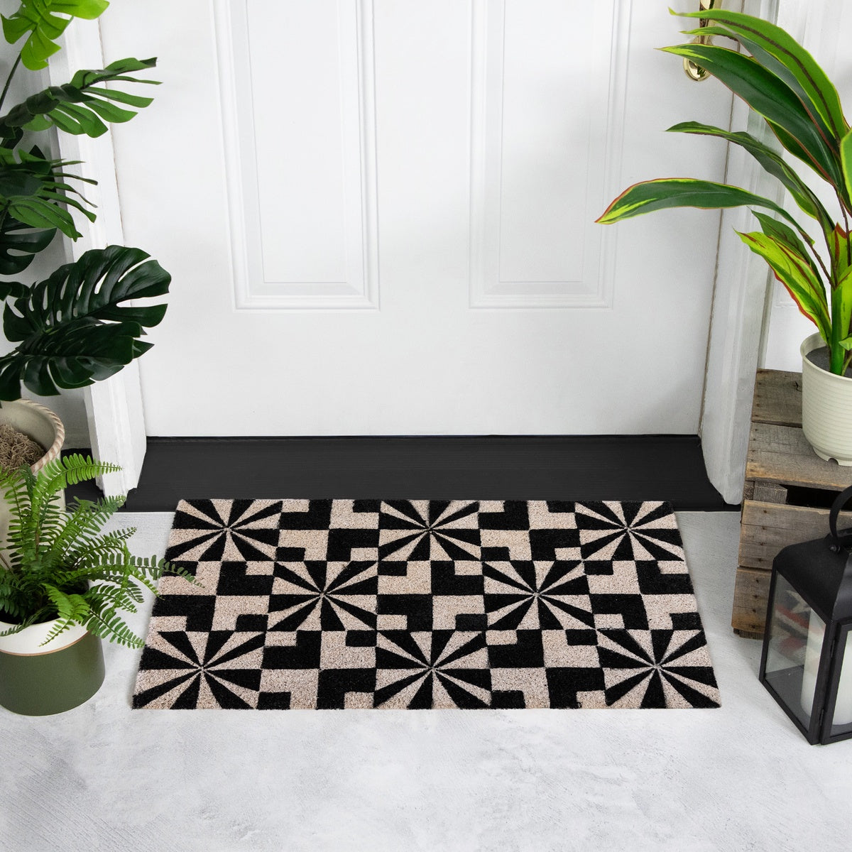  Northlight Black and Gray Abstract Rectangular Doormat 18