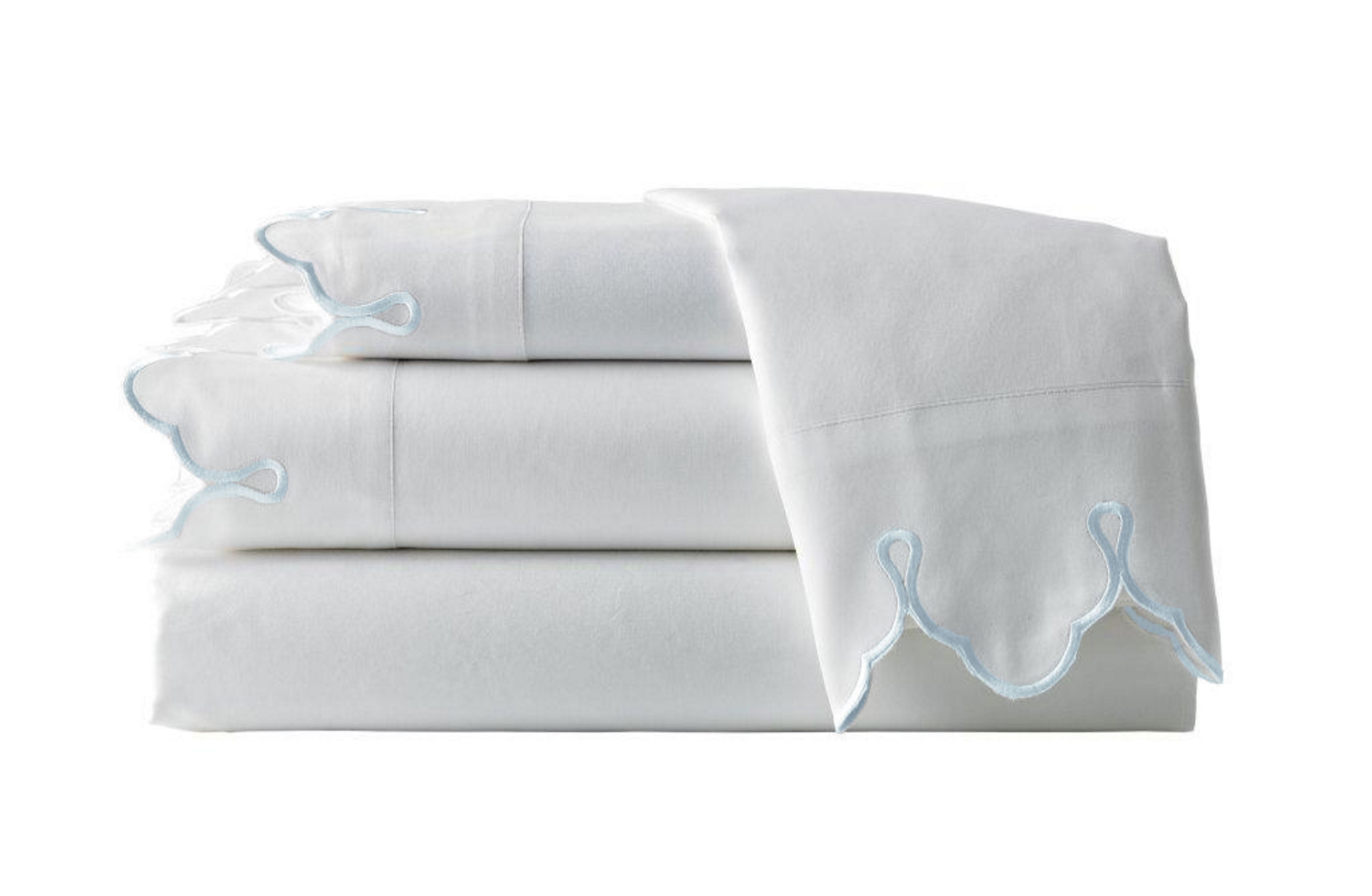  Belle Epoque Scalloped Embroidered Sheet Set - White/Pink - Bonton