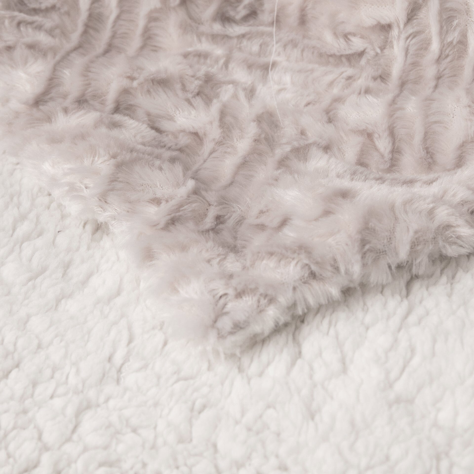  DaDa Bedding Collection DaDalogy Bedding Lavender Grey Faux Fur Throw Blanket - Dreamy Geometric Embossed Sherpa Backside - Super Soft Warm Cozy Plush Fluffy by DaDa Bedding Collection - 90