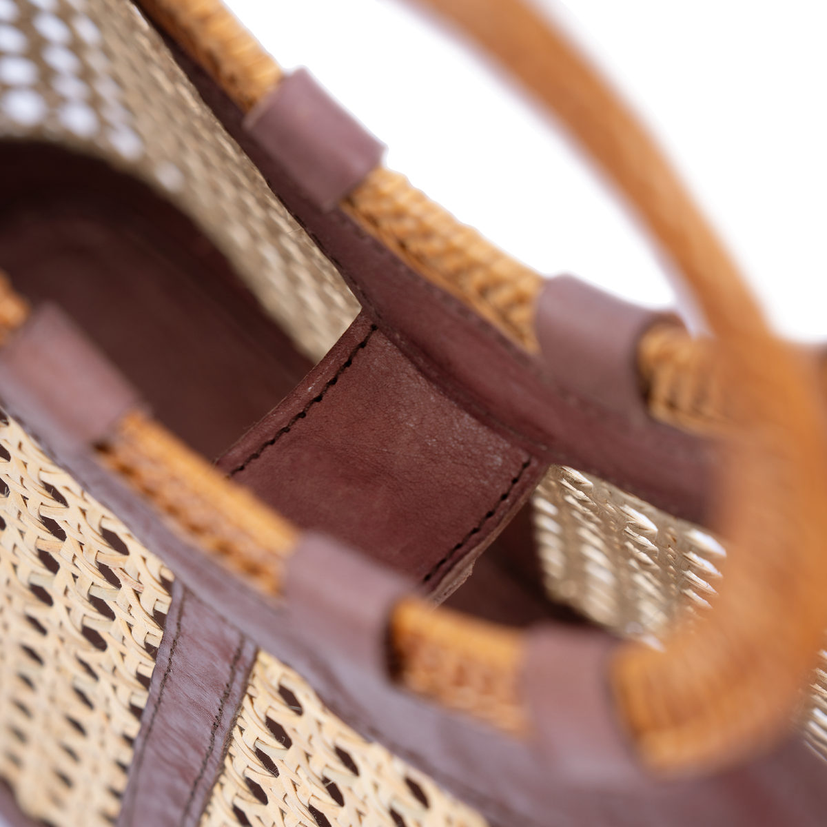  Jelavu Hilton - Large Satchel - Chocolate / One Size - Default Title - Bonton
