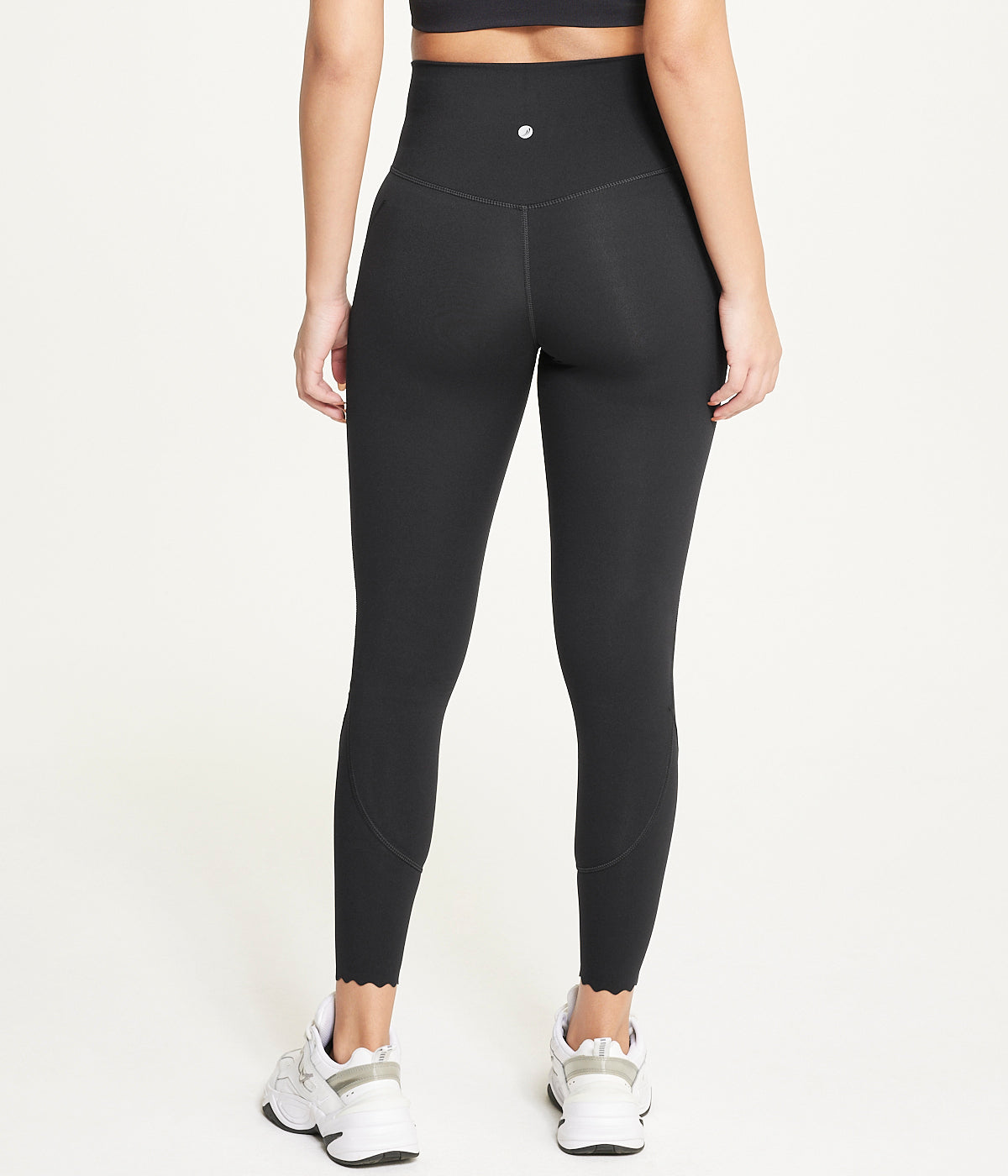  Exertek Core Scallop Hem Legging - Black - Bonton