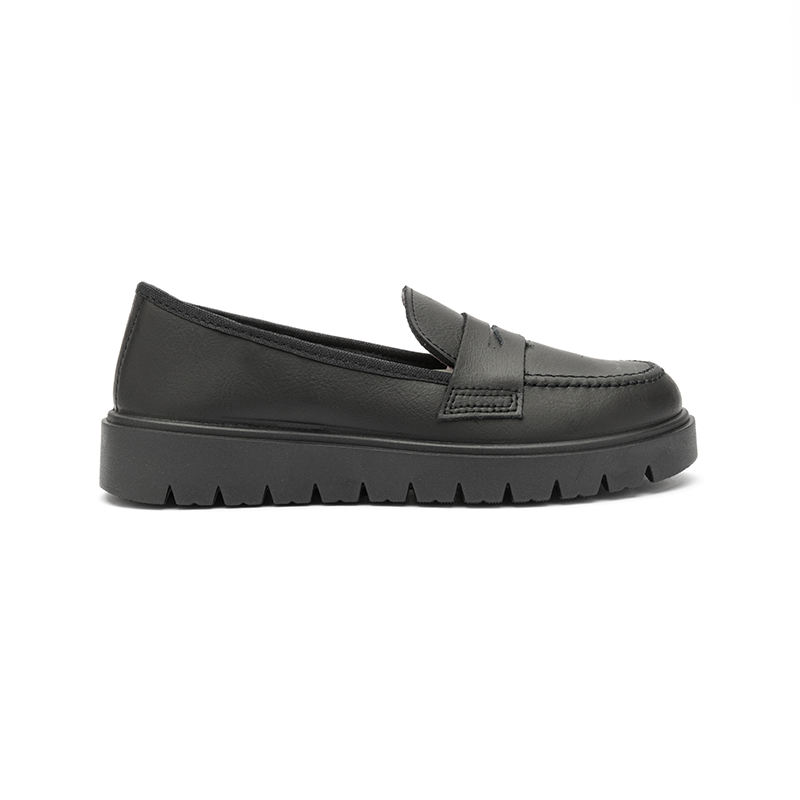  Childrenchic School Treated Leather Loafers in Black - Black - Bonton