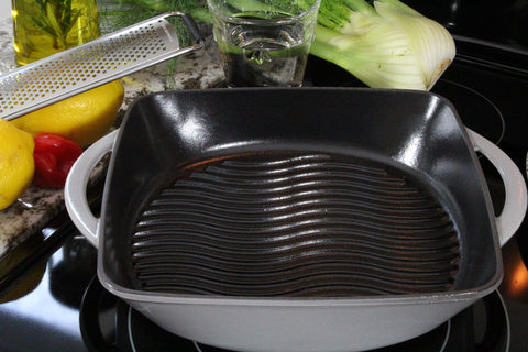 Carronde 10-Inch Grill Pan, Grey and Black
