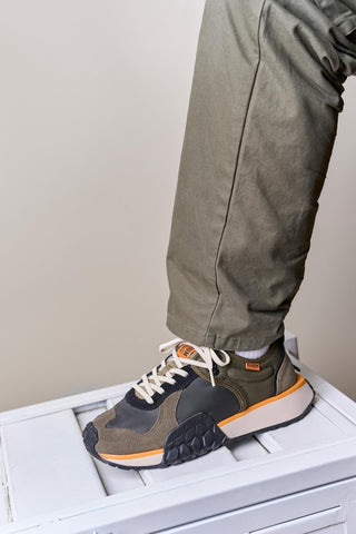 TROOP RUNNER