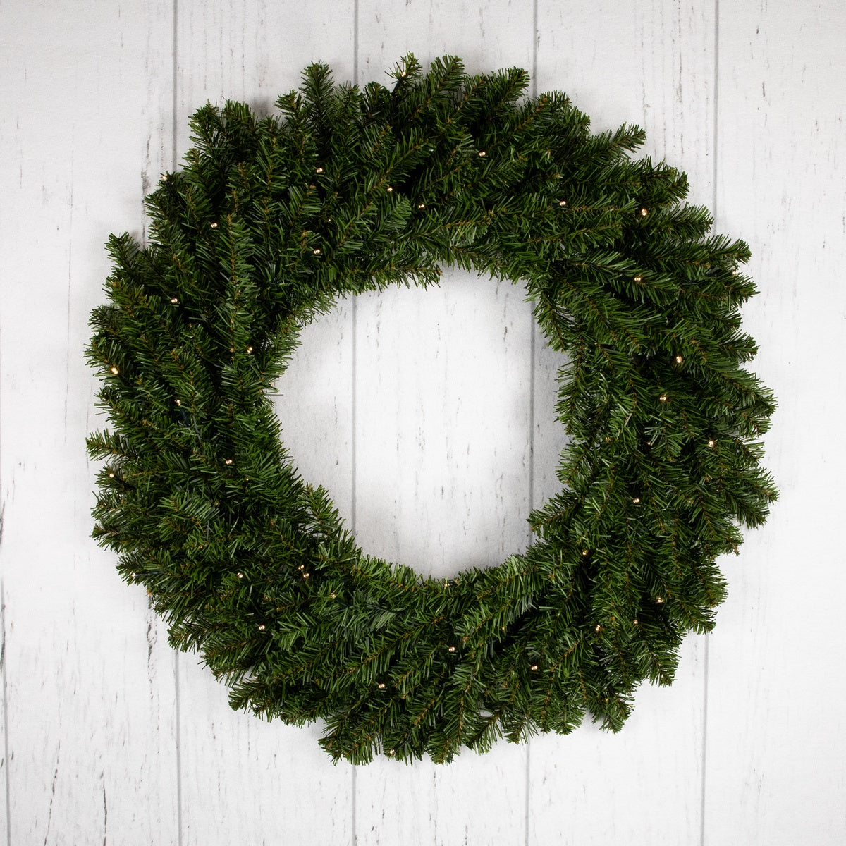  Northlight Pre-Lit Battery Operated Canadian Pine Christmas Wreath - 30