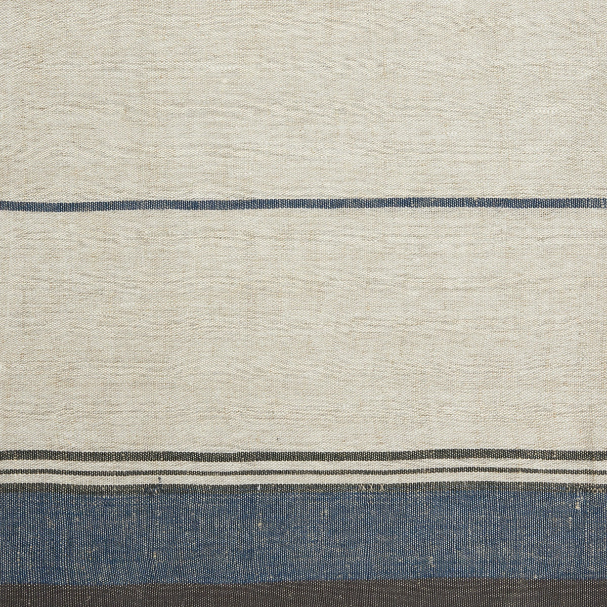  Caravan Eze Ivory & Blue Tablecloth - 60x60 - Bonton