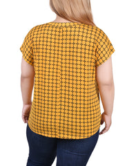 Plus Size Extended Sleeve Top With Grommets