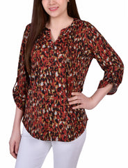 Petite 3/4 Roll Sleeve Top