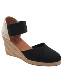 Anouka Wedge Sandal