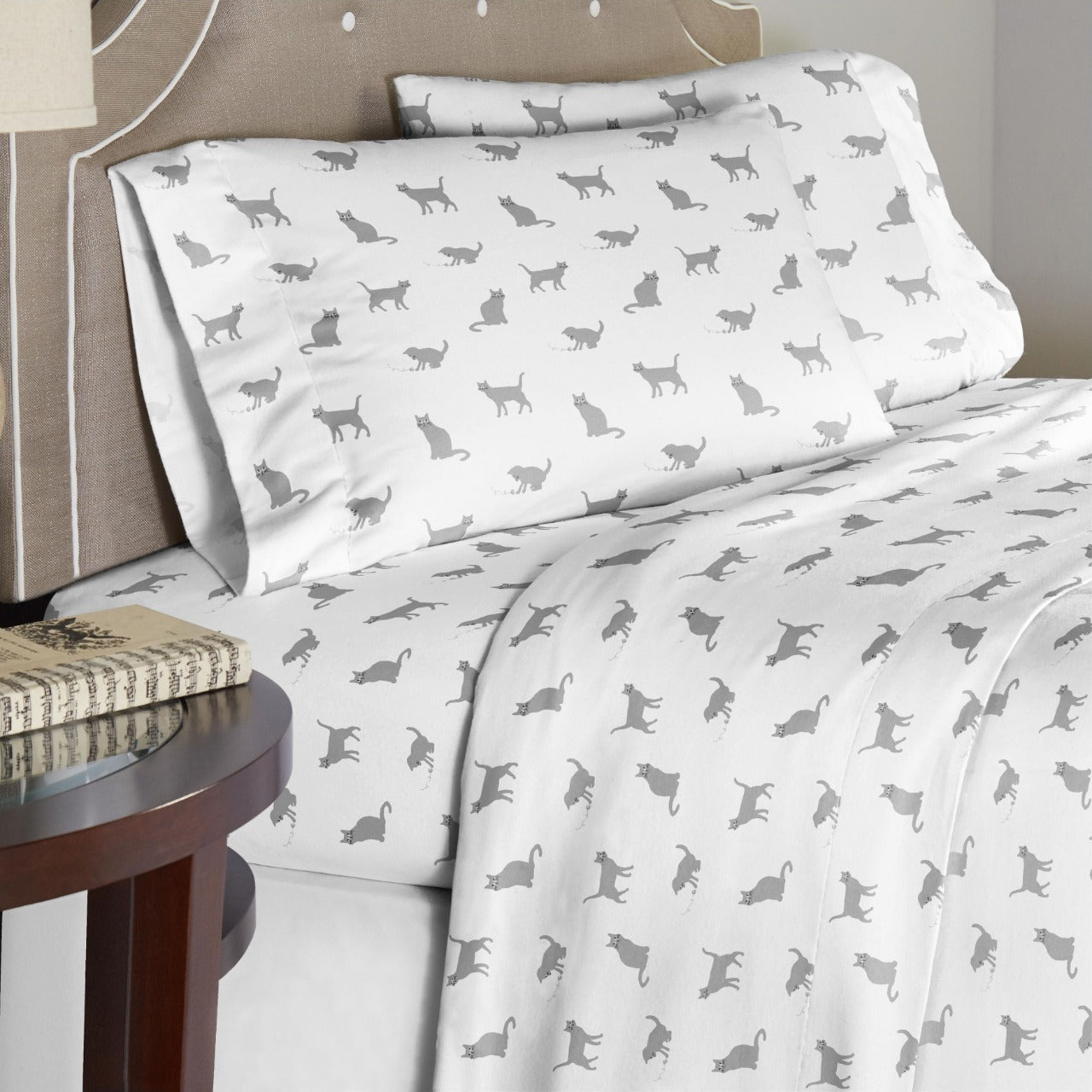  Pointehaven Fun Print Flannel Sheet Sets - Cats - Cats - Bonton