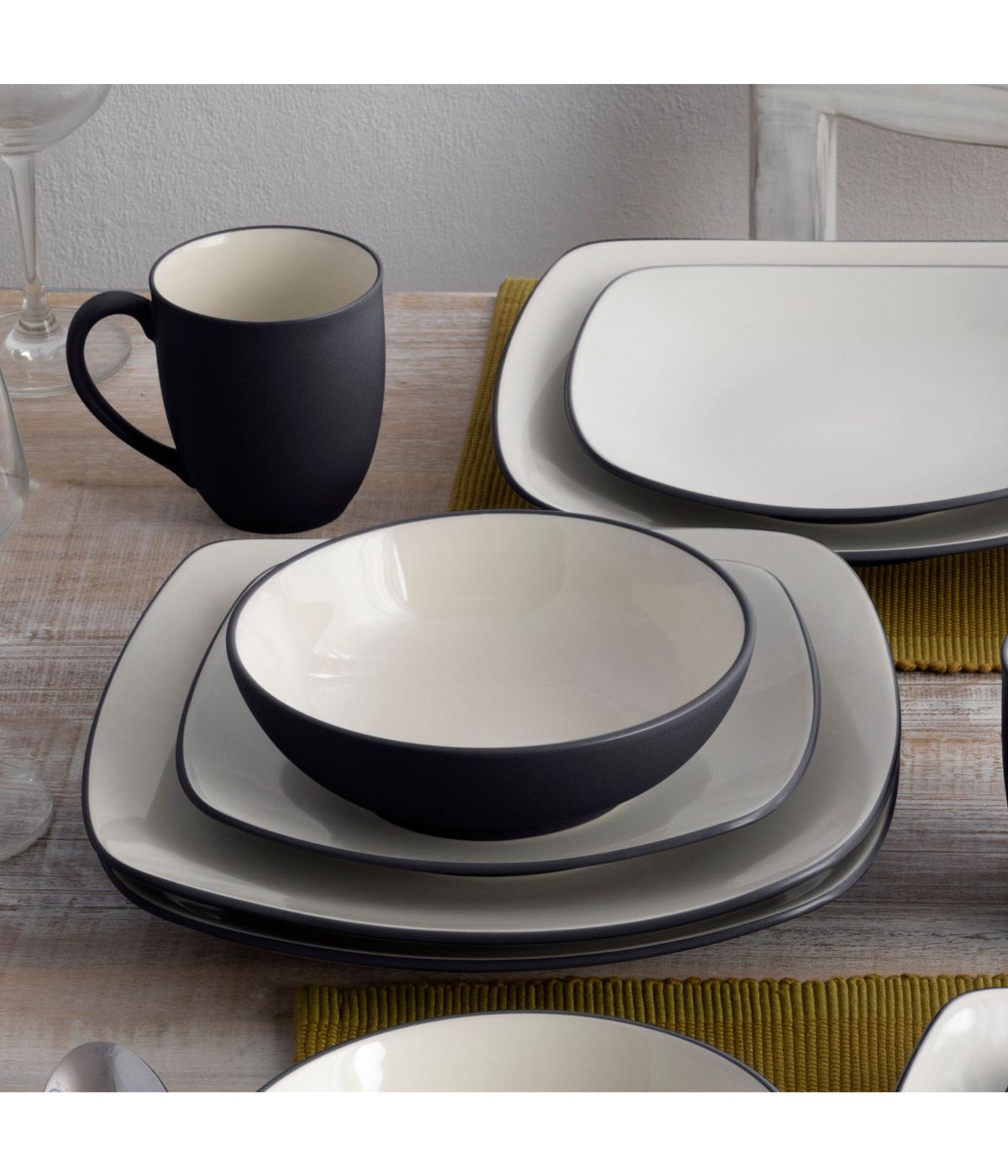  Noritake Colorwave 4 Piece Square Place Setting - Graphite - Bonton