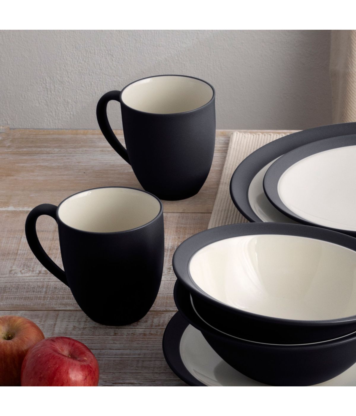  Noritake Colorwave Curve 4 Piece Curve Place Setting - Graphite - Bonton