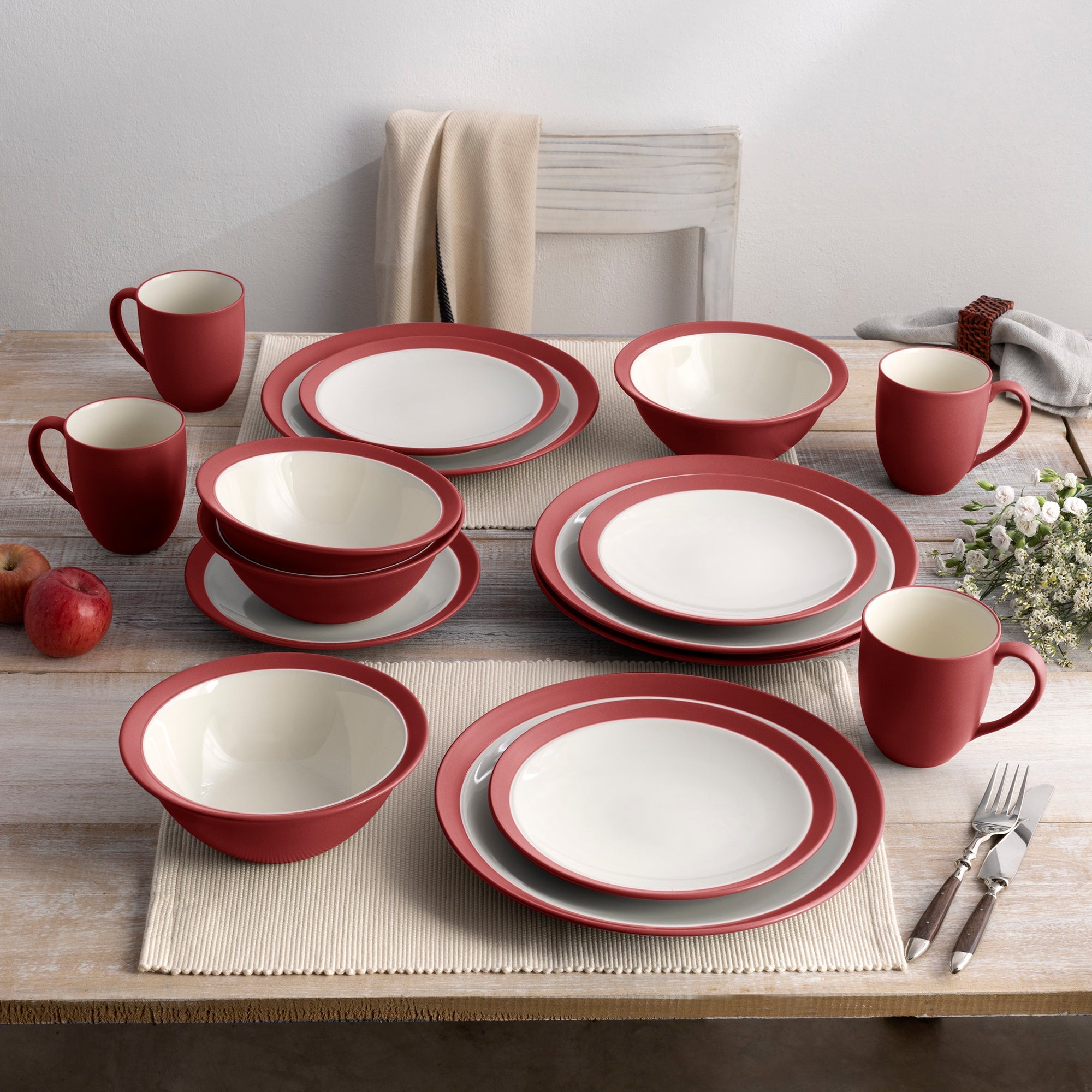  Noritake Colorwave 16-Piece Curve Dinnerware Set, Service for 4 - Raspberry - Bonton