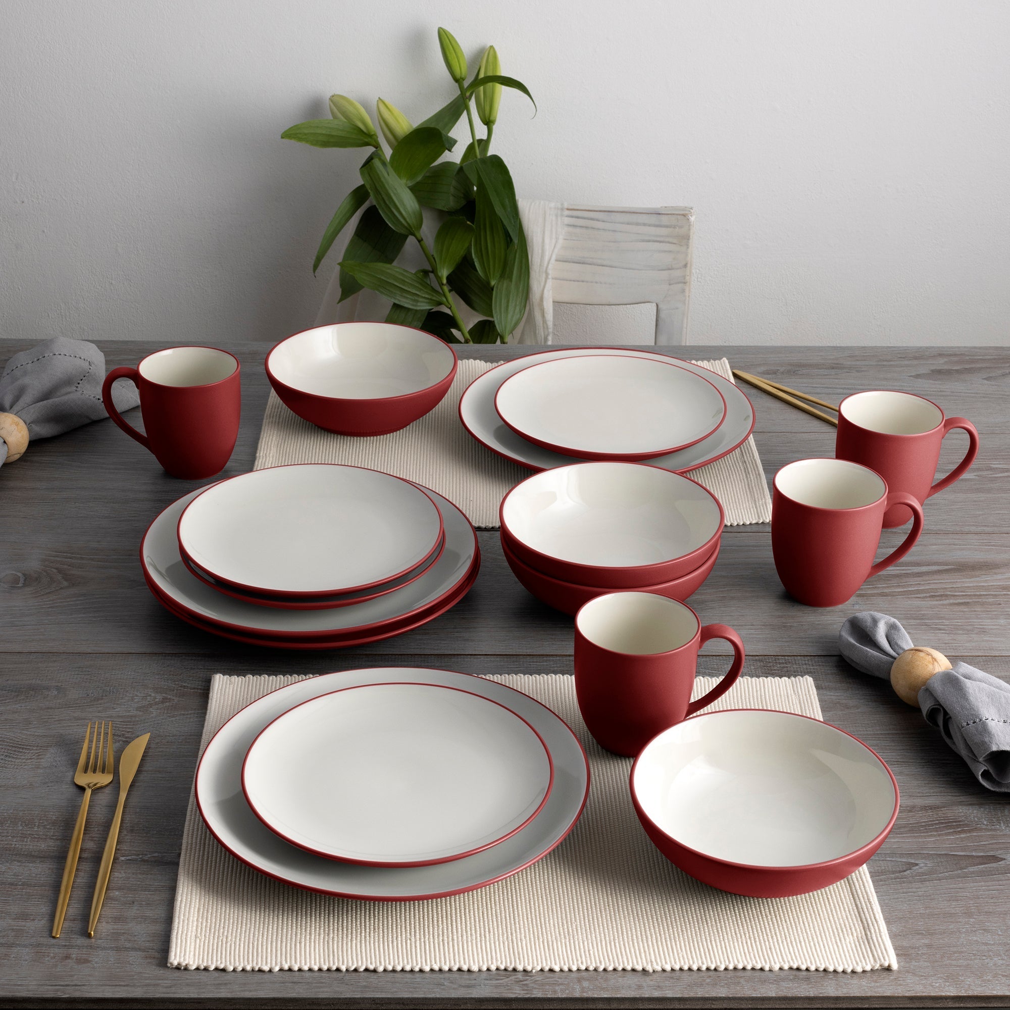  Noritake Colorwave 16-Piece Coupe Dinnerware Set, Service for 4 - Raspberry - Bonton