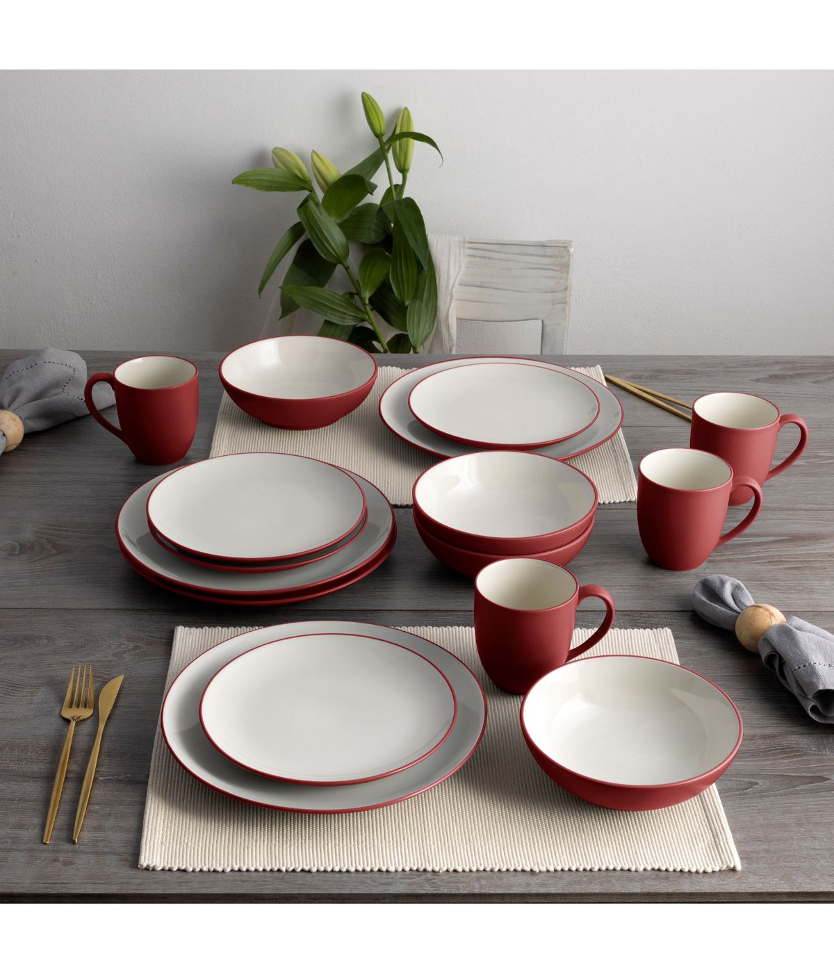  Noritake Colorwave 4 Piece Coupe Place Setting - Raspberry - Bonton