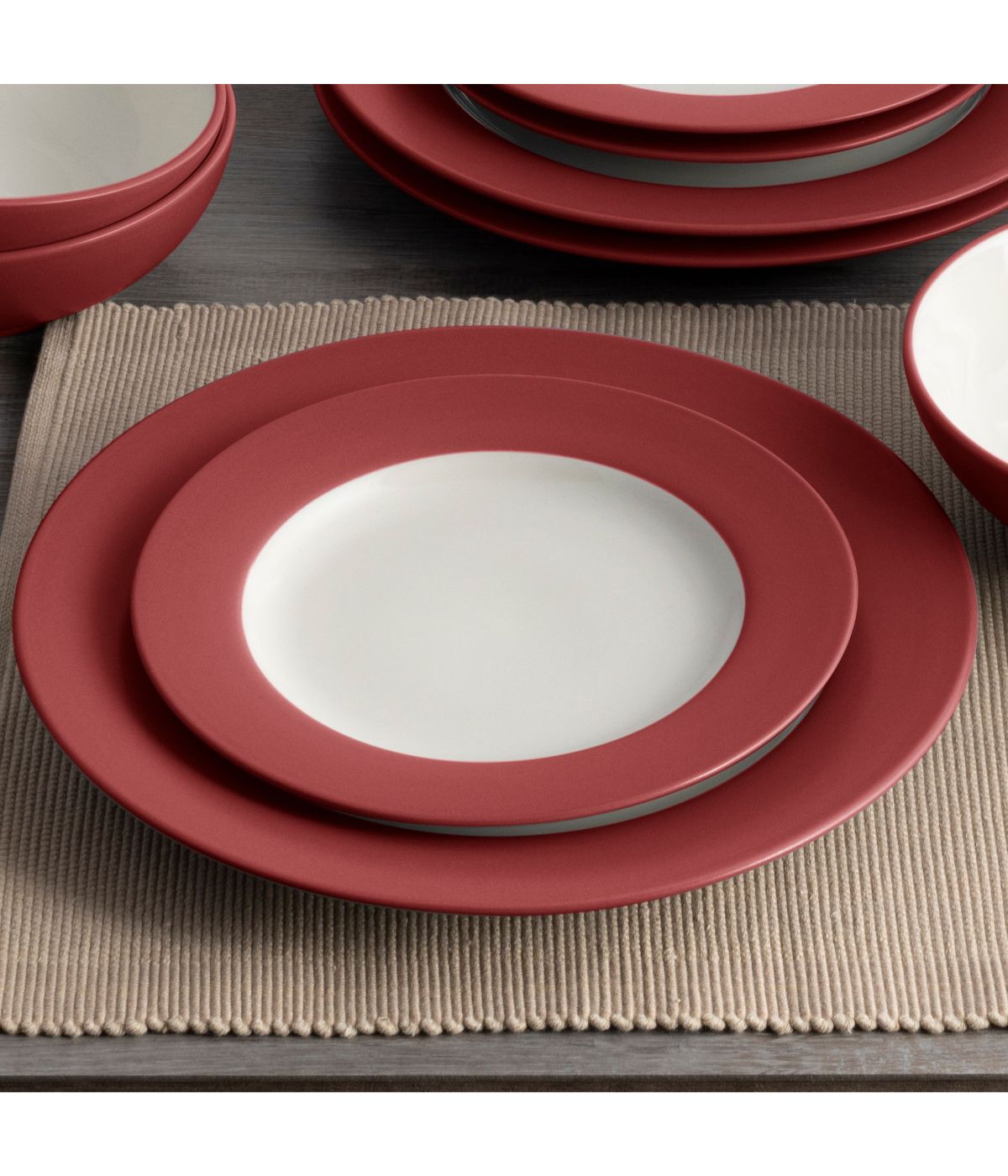  Noritake Colorwave 4 Piece Rim Place Setting - Raspberry - Bonton