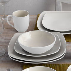 Colorwave 16-Piece Square Dinnerware Set, Service for 4