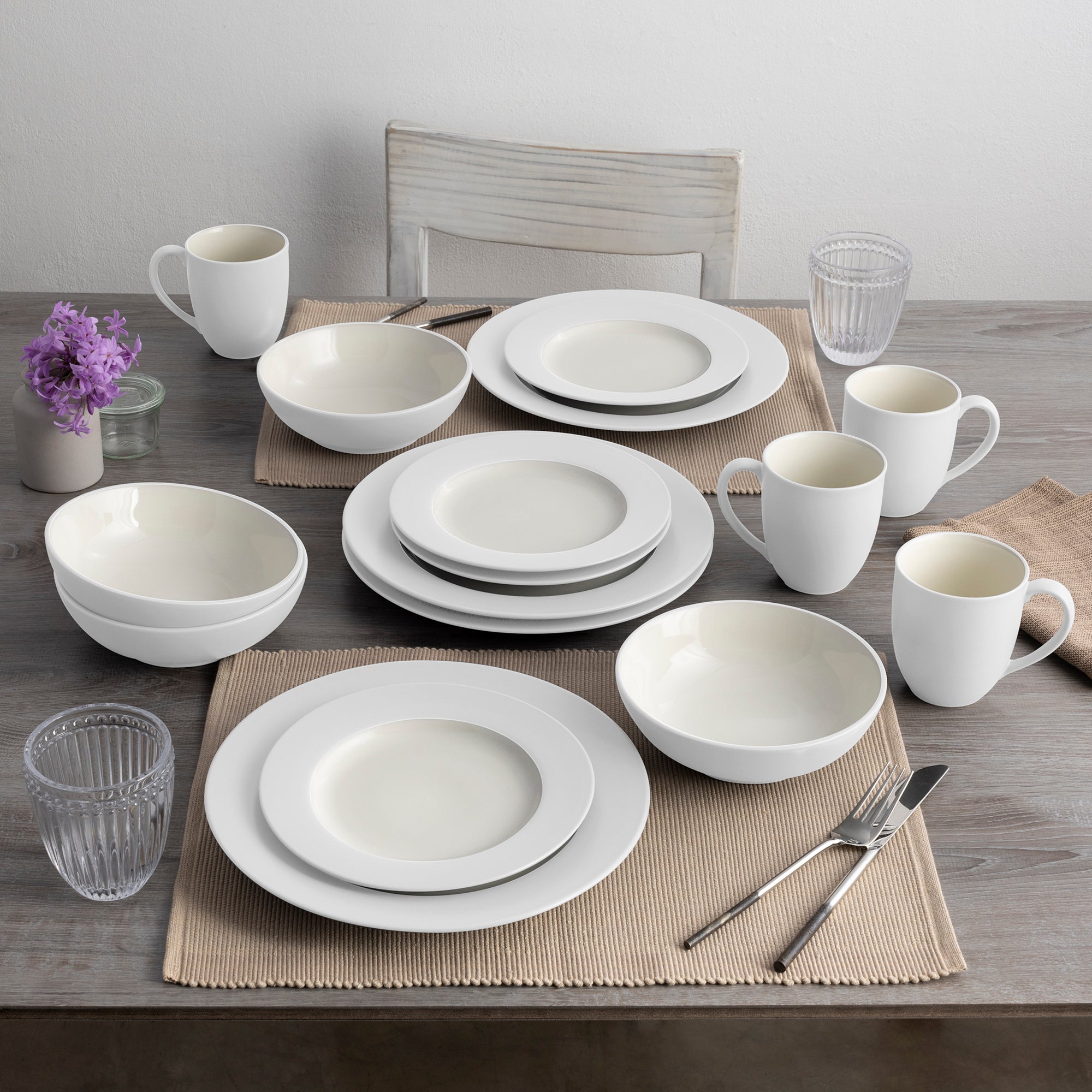  Noritake Colorwave 16-Piece Rim Dinnerware Set, Service for 4 - White - Bonton