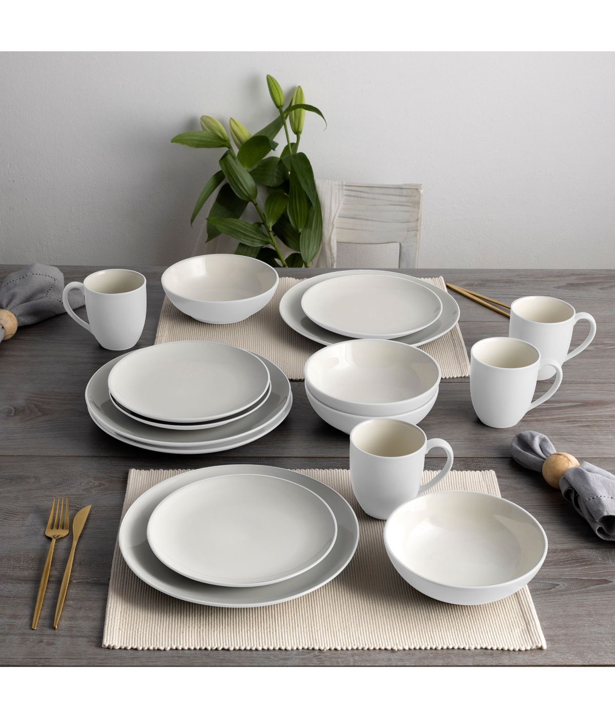  Noritake Colorwave 4 Piece Coupe Place Setting - White - Bonton