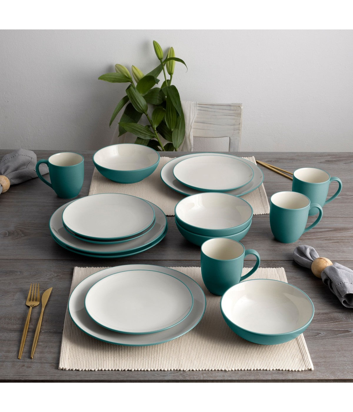  Noritake Colorwave 4 Piece Coupe Place Setting - Turquoise - Bonton