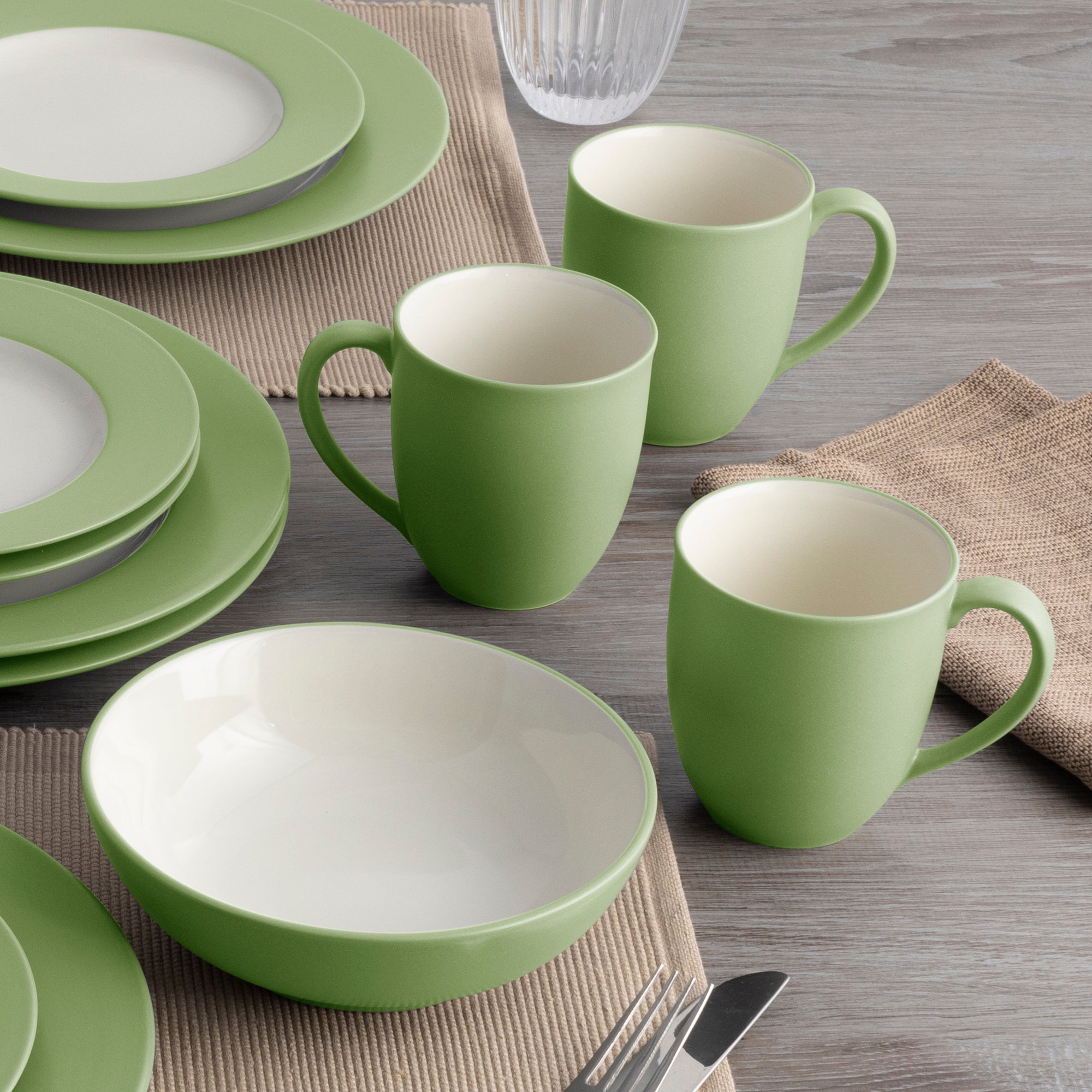  Noritake Colorwave 16-Piece Rim Dinnerware Set, Service for 4 - Apple - Bonton