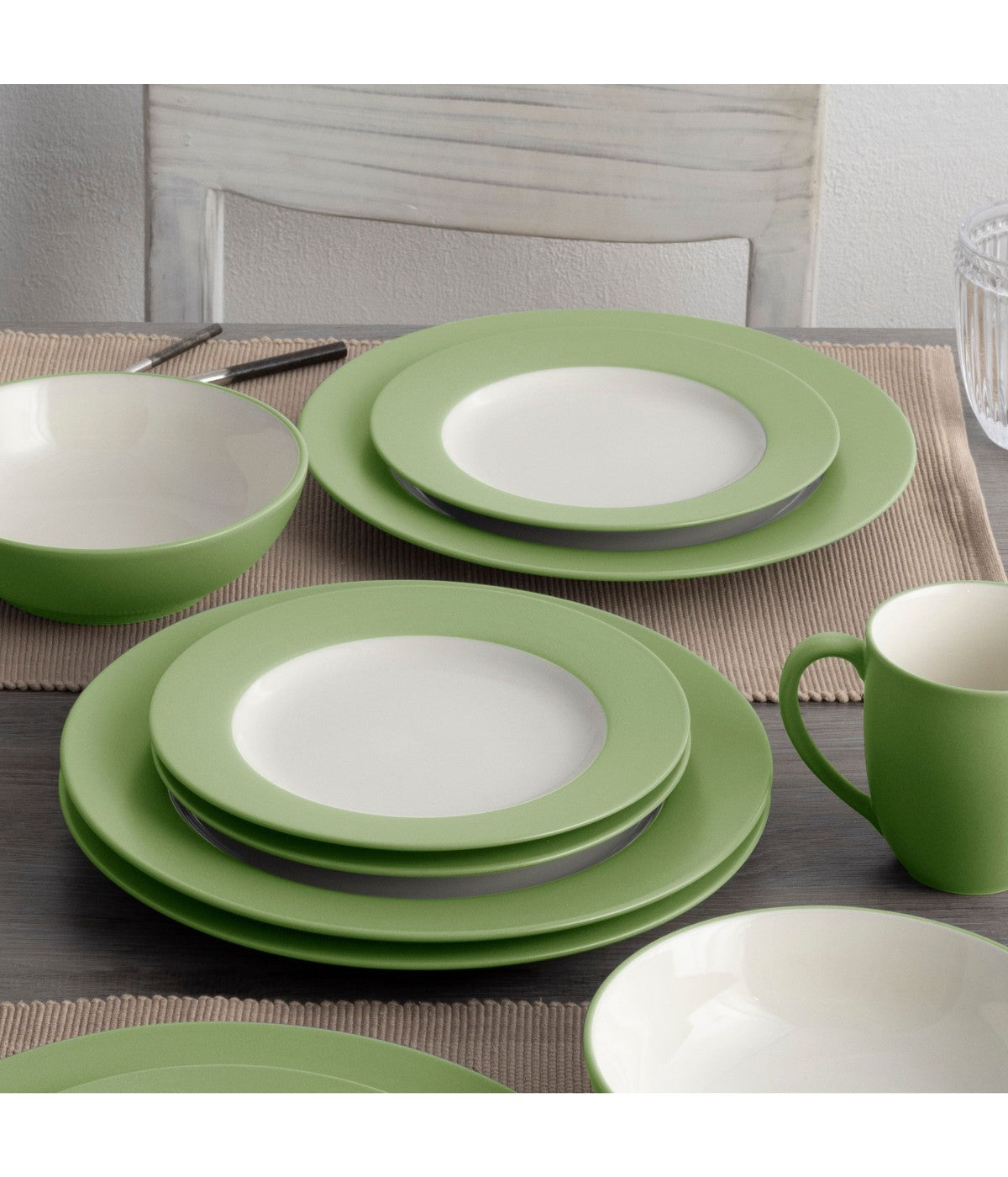  Noritake Colorwave 4 Piece Rim Place Setting - Apple - Bonton