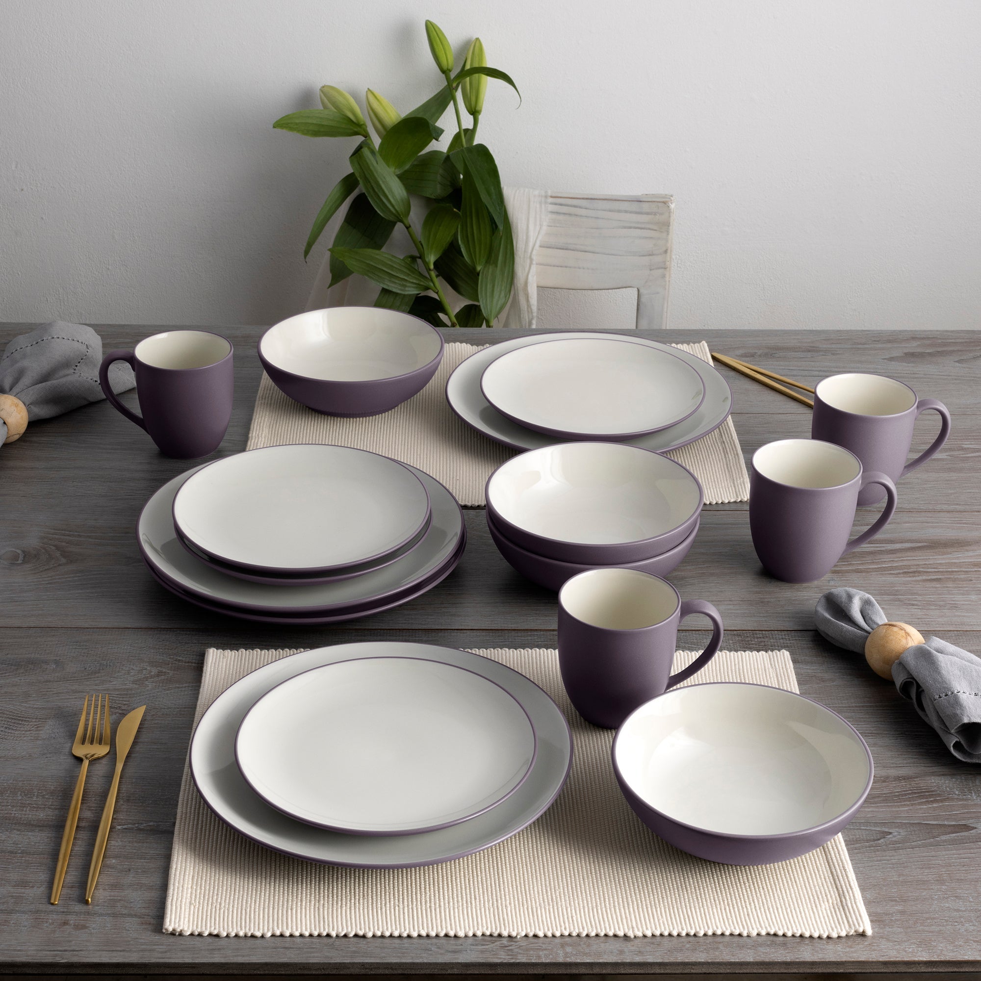  Noritake Colorwave 16-Piece Coupe Dinnerware Set, Service for 4 - Plum - Bonton