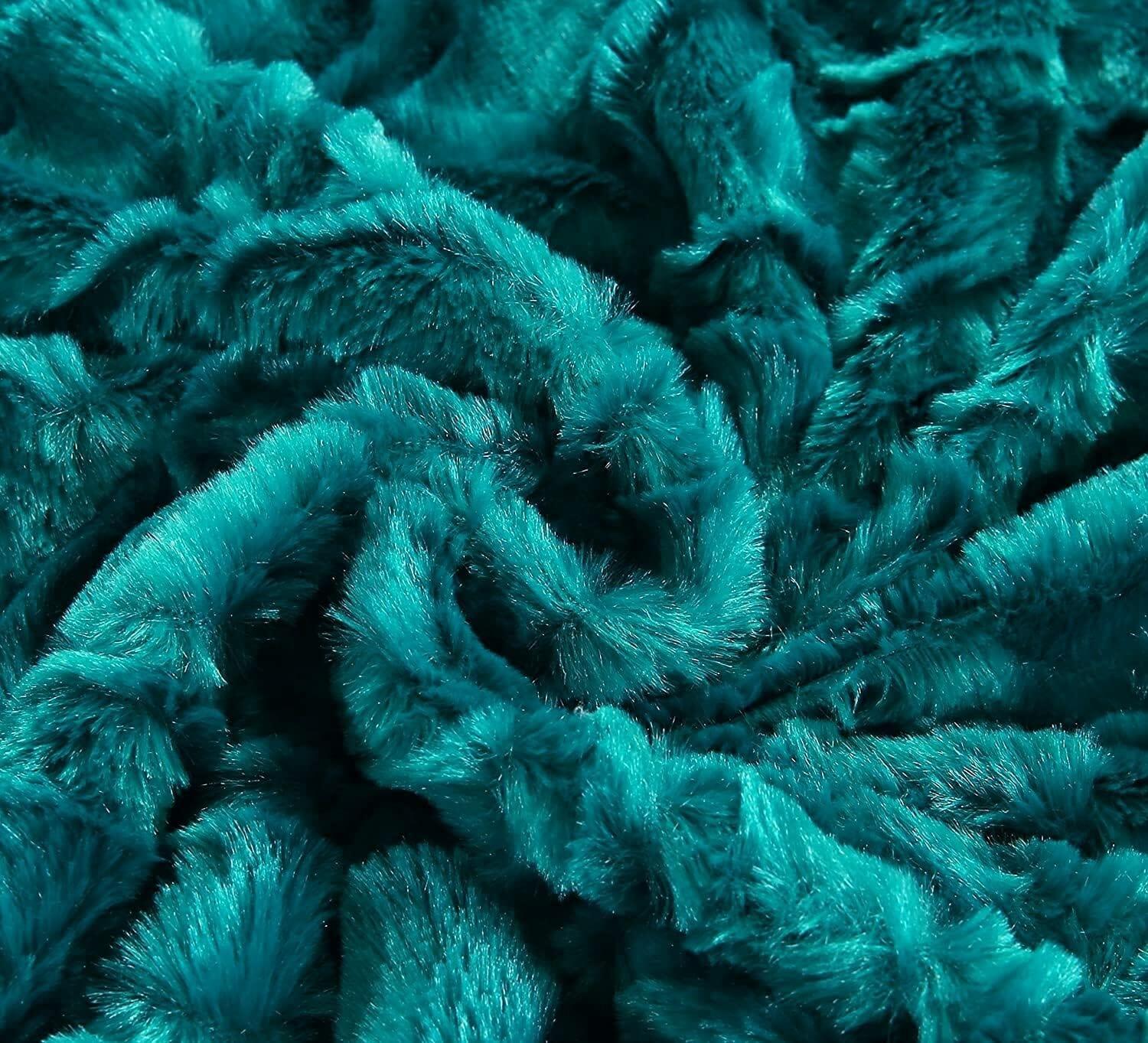  DaDa Bedding Collection DaDa Bedding Mermaid Scales Emerald Green Blue w/ Sherpa Backside Faux Fur Throw Blanket (BL-171805) by DaDa Bedding Collection - 50