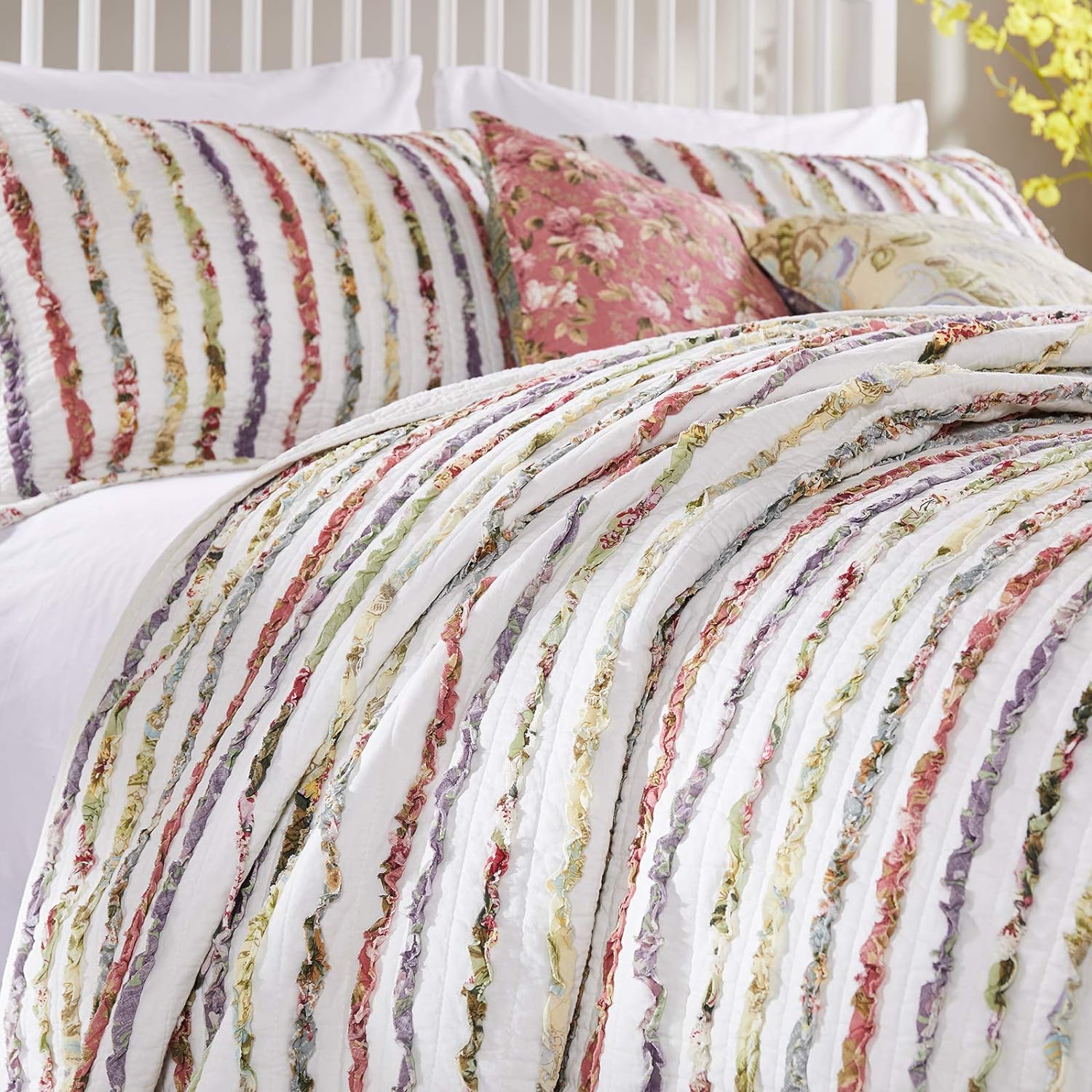  Greenland Home Fashions Bella Ruffle Shabby Chic Quilt Set - Multi - Bonton