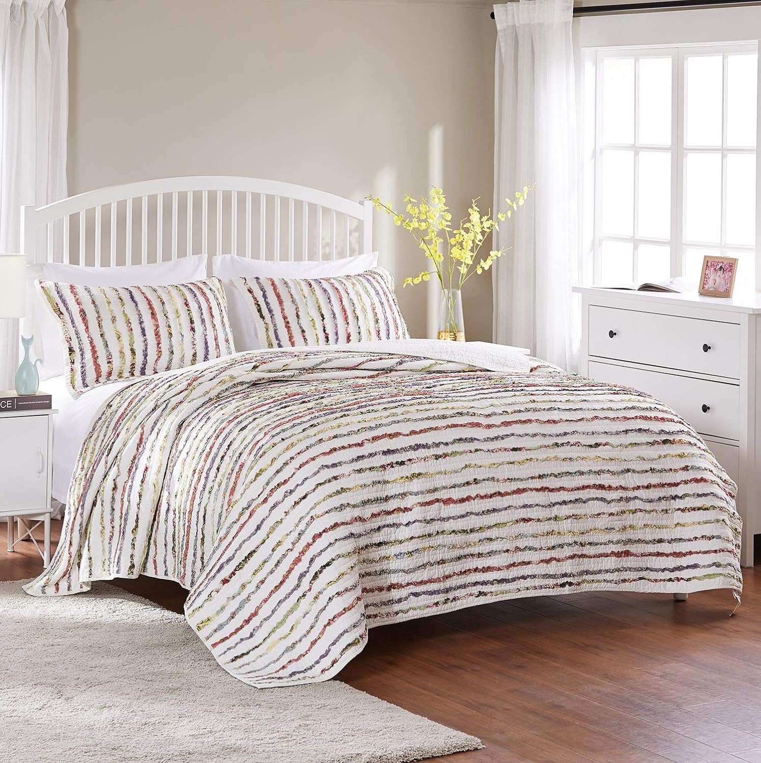  Greenland Home Fashions Bella Ruffle Shabby Chic Quilt Set - Multi - Bonton