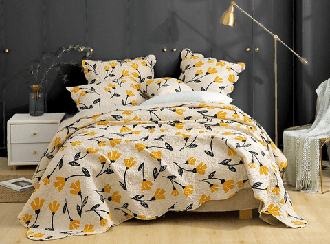 DaDa Bedding Yellow Fleur Floral Golden Orange Ivory Cream Scalloped Bedspread Set (18112) by DaDa Bedding Collection