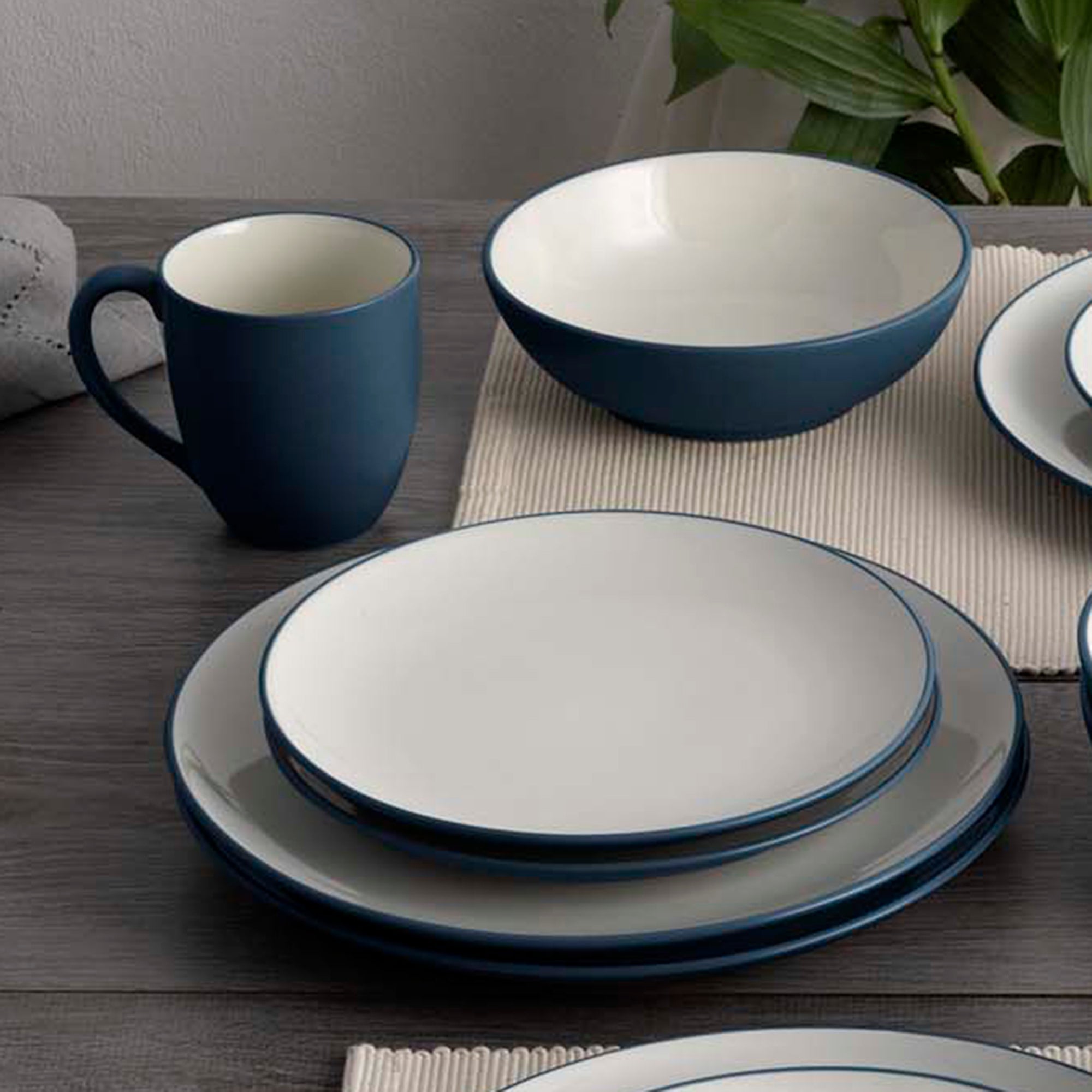  Noritake Colorwave 16-Piece Coupe Dinnerware Set, Service for 4 - Blue - Bonton