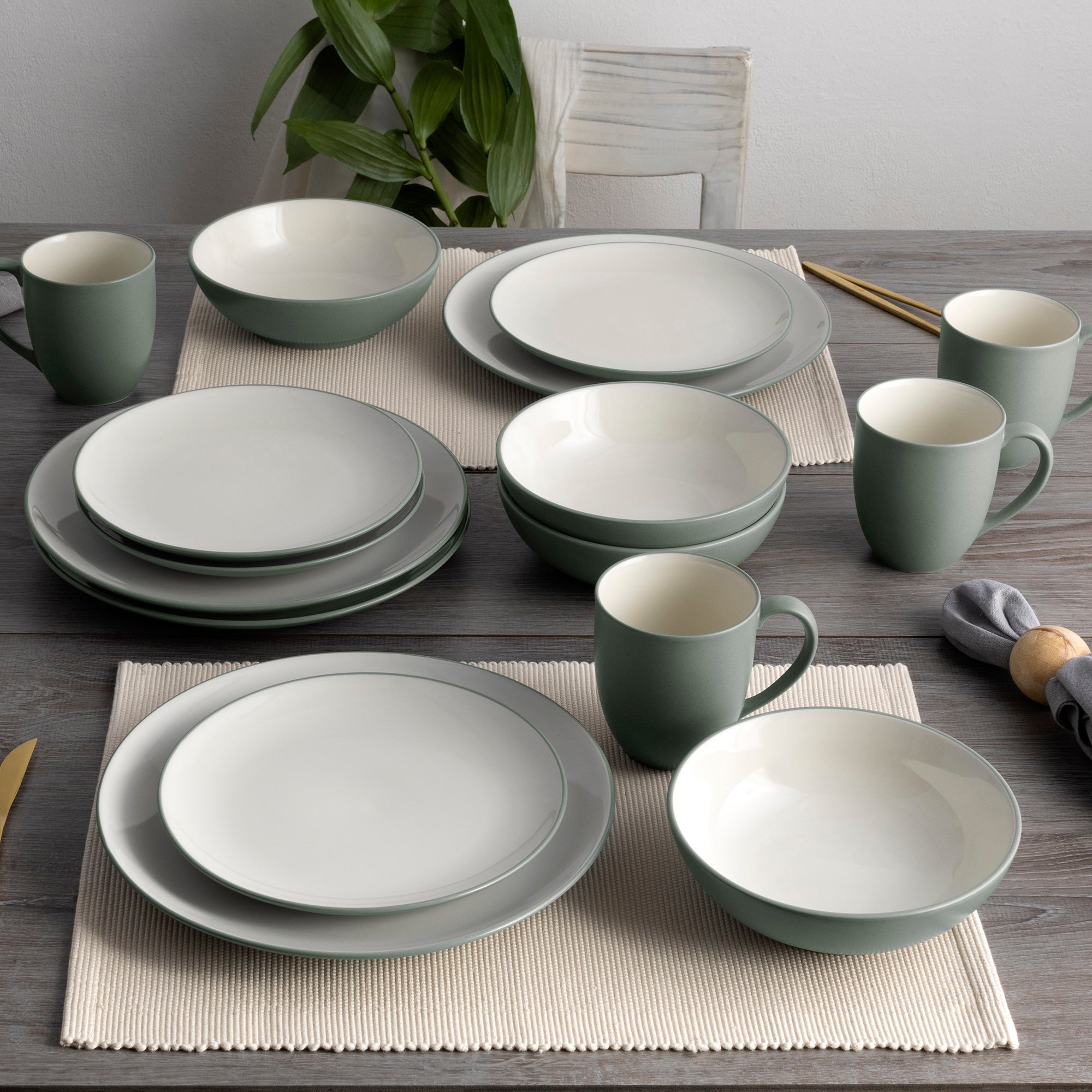  Noritake Colorwave 16-Piece Coupe Dinnerware Set, Service for 4 - Green - Bonton